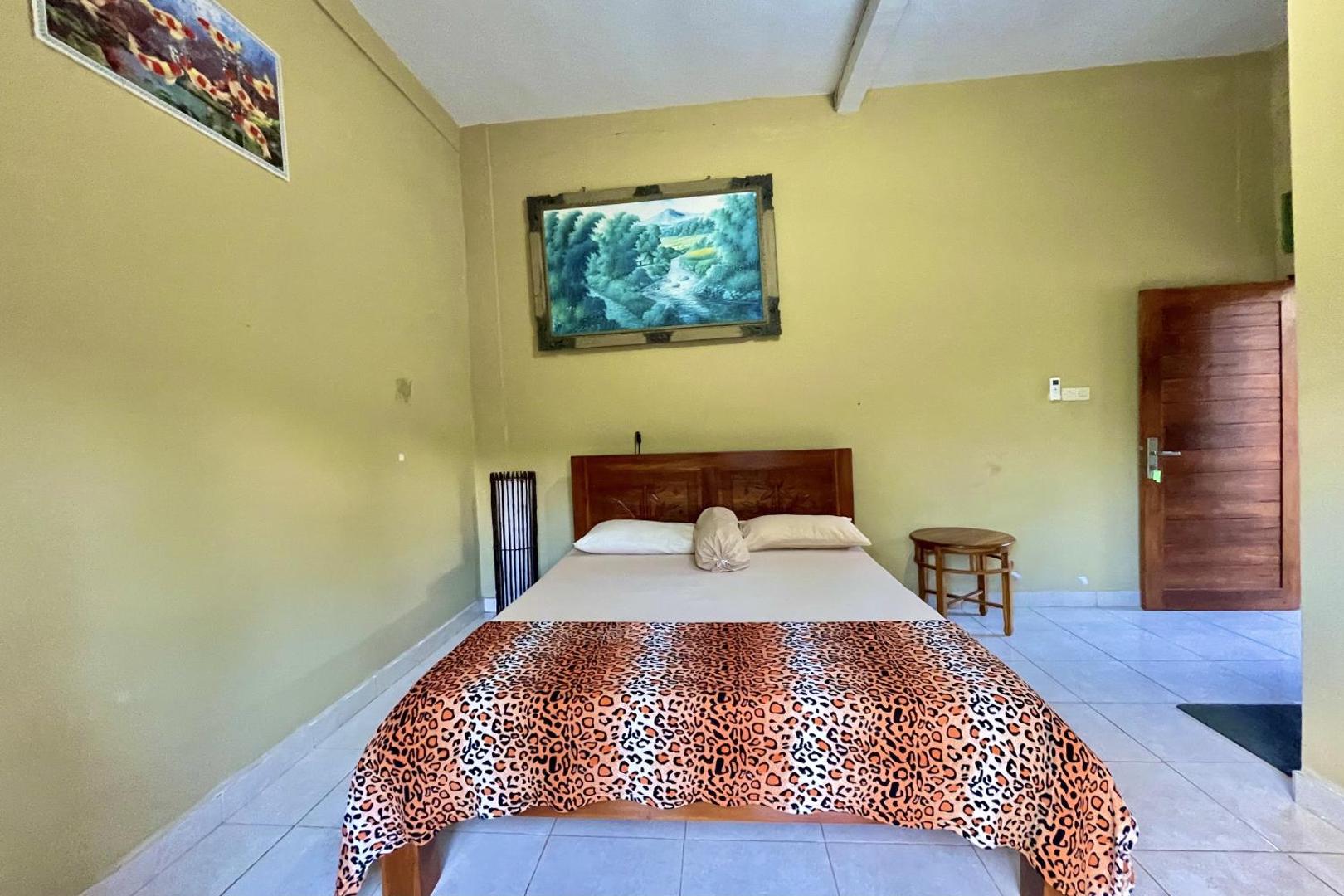 Mongan Homestay Beside The Belulang Hot Spring