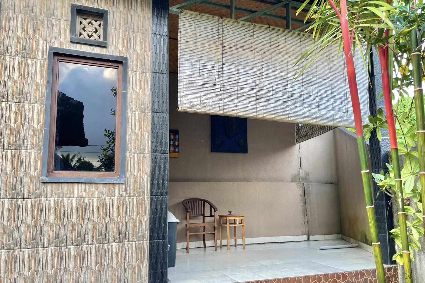 Mongan Homestay Beside The Belulang Hot Spring