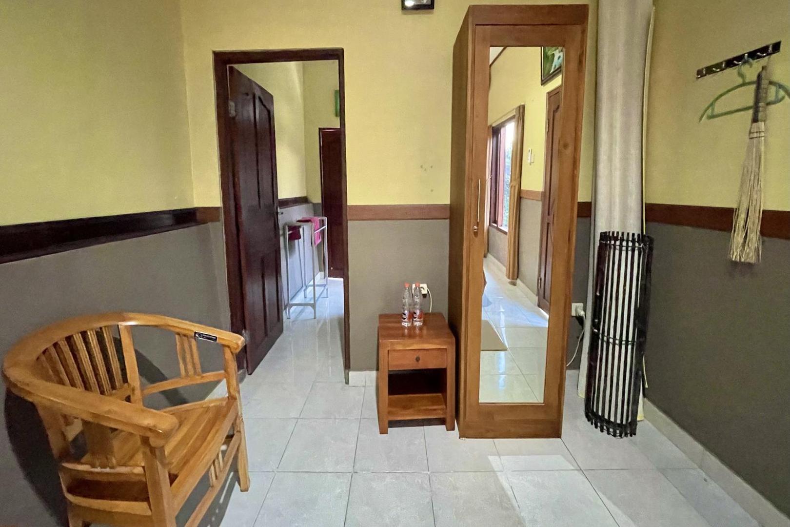 Mongan Homestay Beside The Belulang Hot Spring