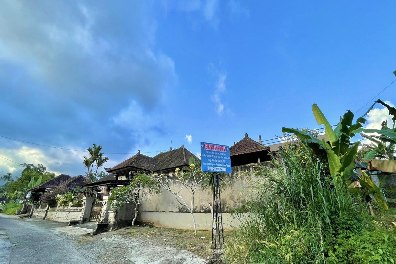 Mongan Homestay Beside The Belulang Hot Spring