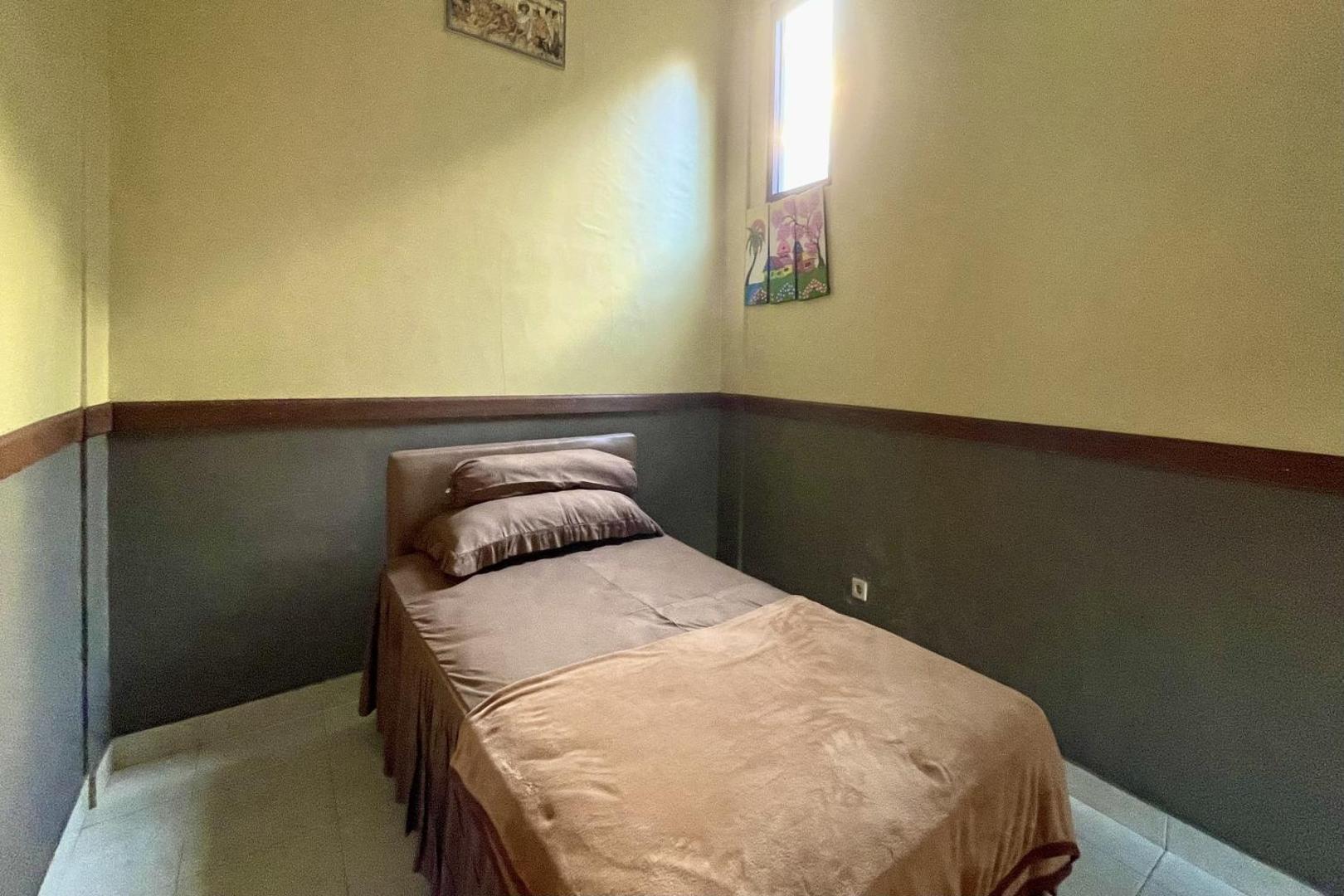 Mongan Homestay Beside The Belulang Hot Spring