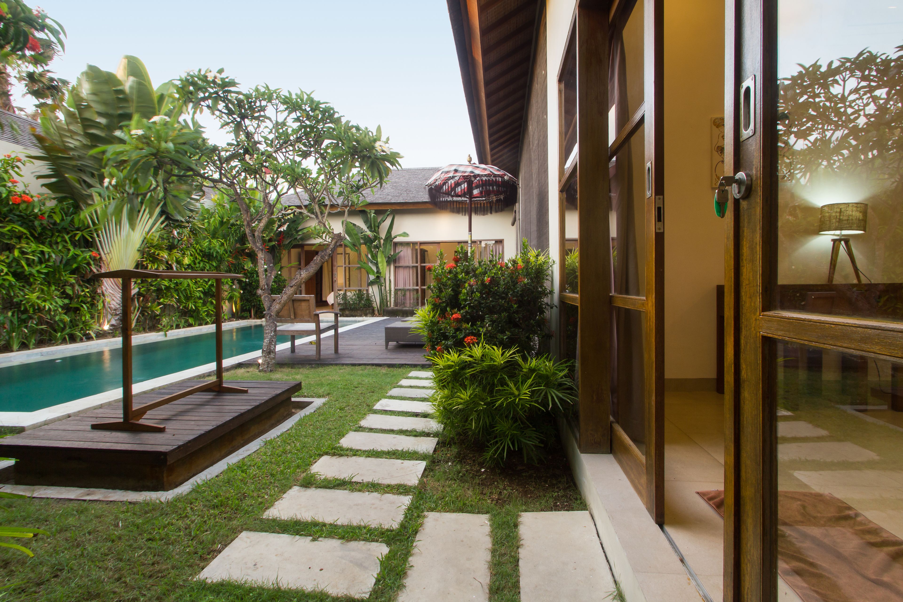 Echo Beach Villa & Apartment