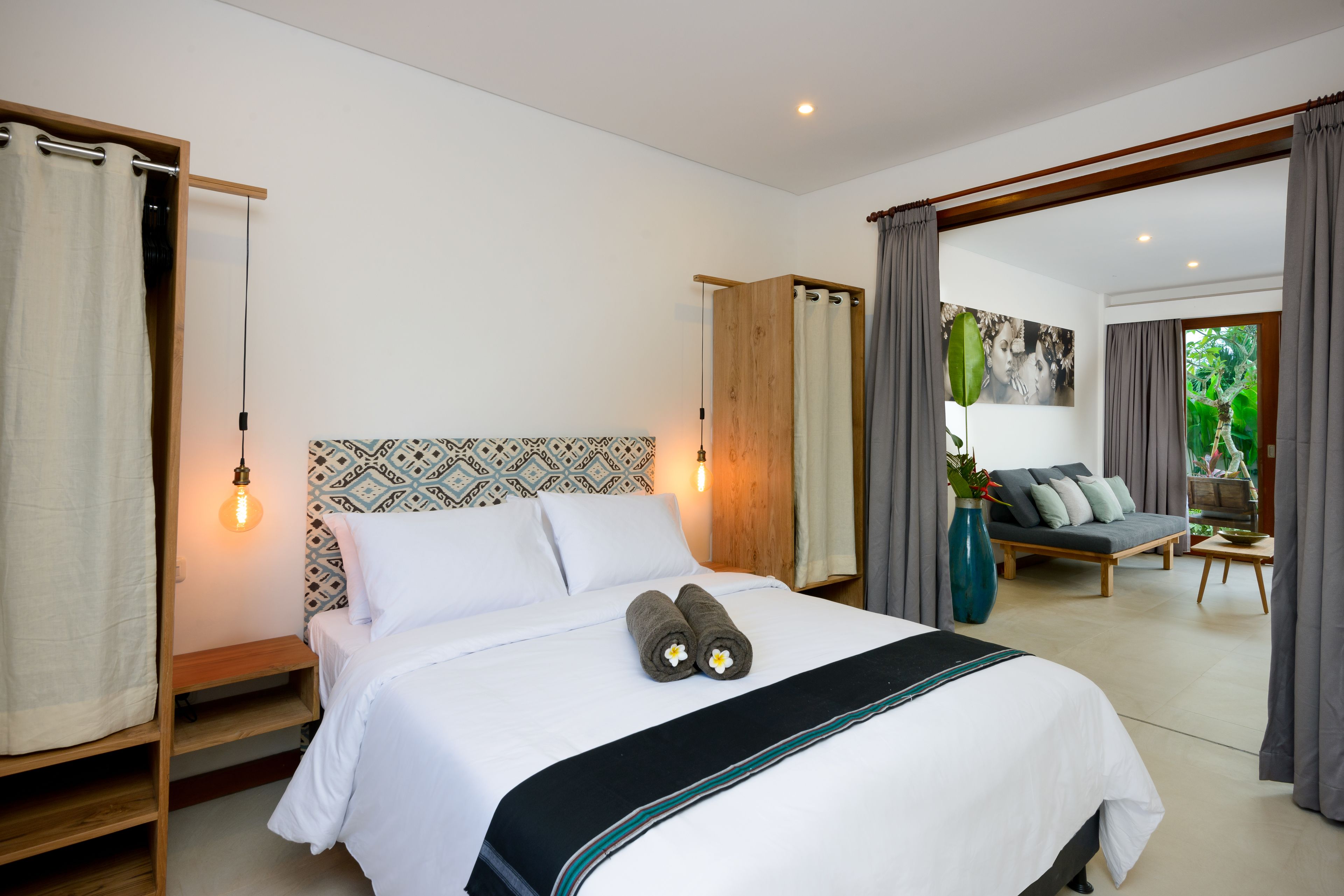 Echo Beach Villa & Apartment