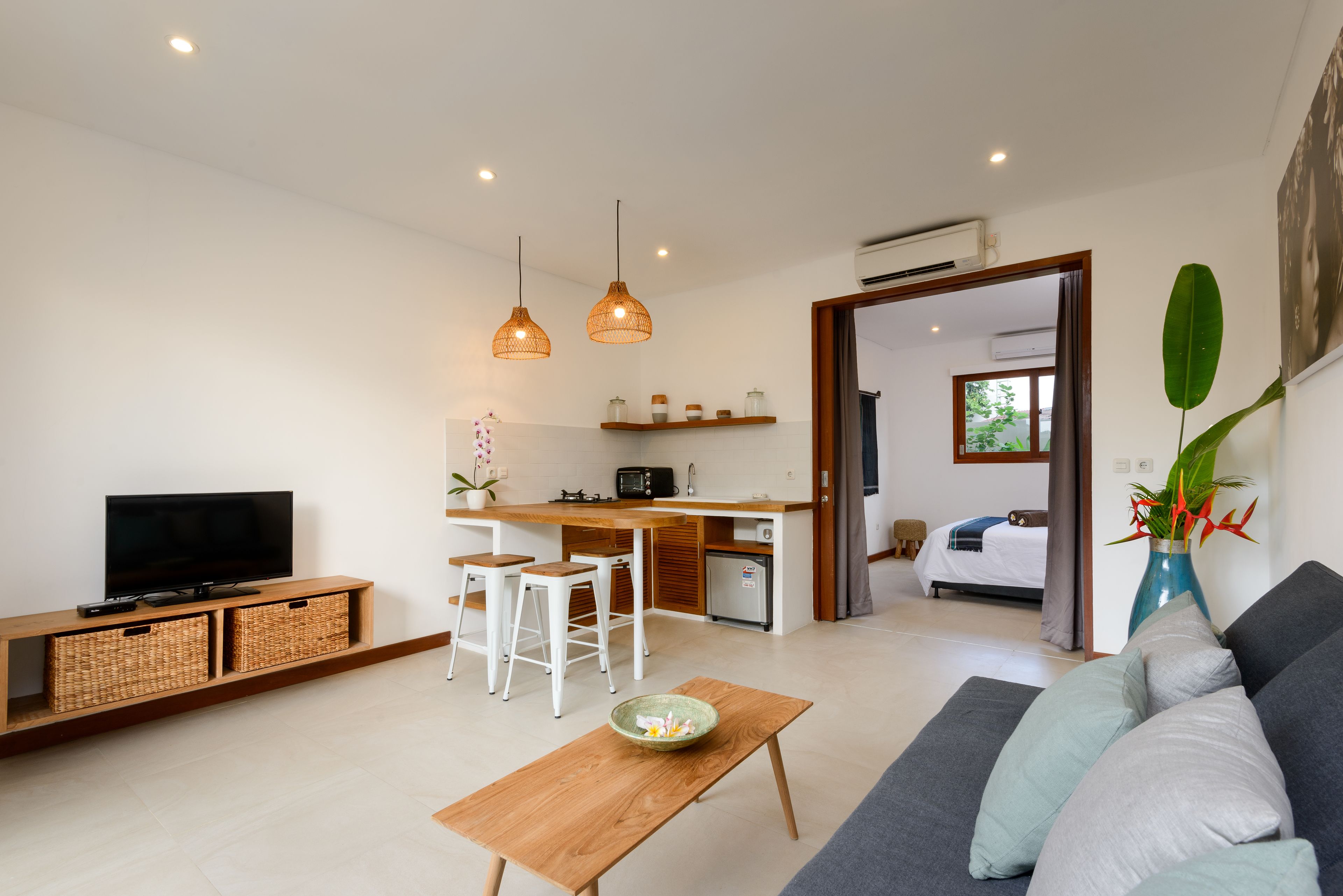 Echo Beach Villa & Apartment