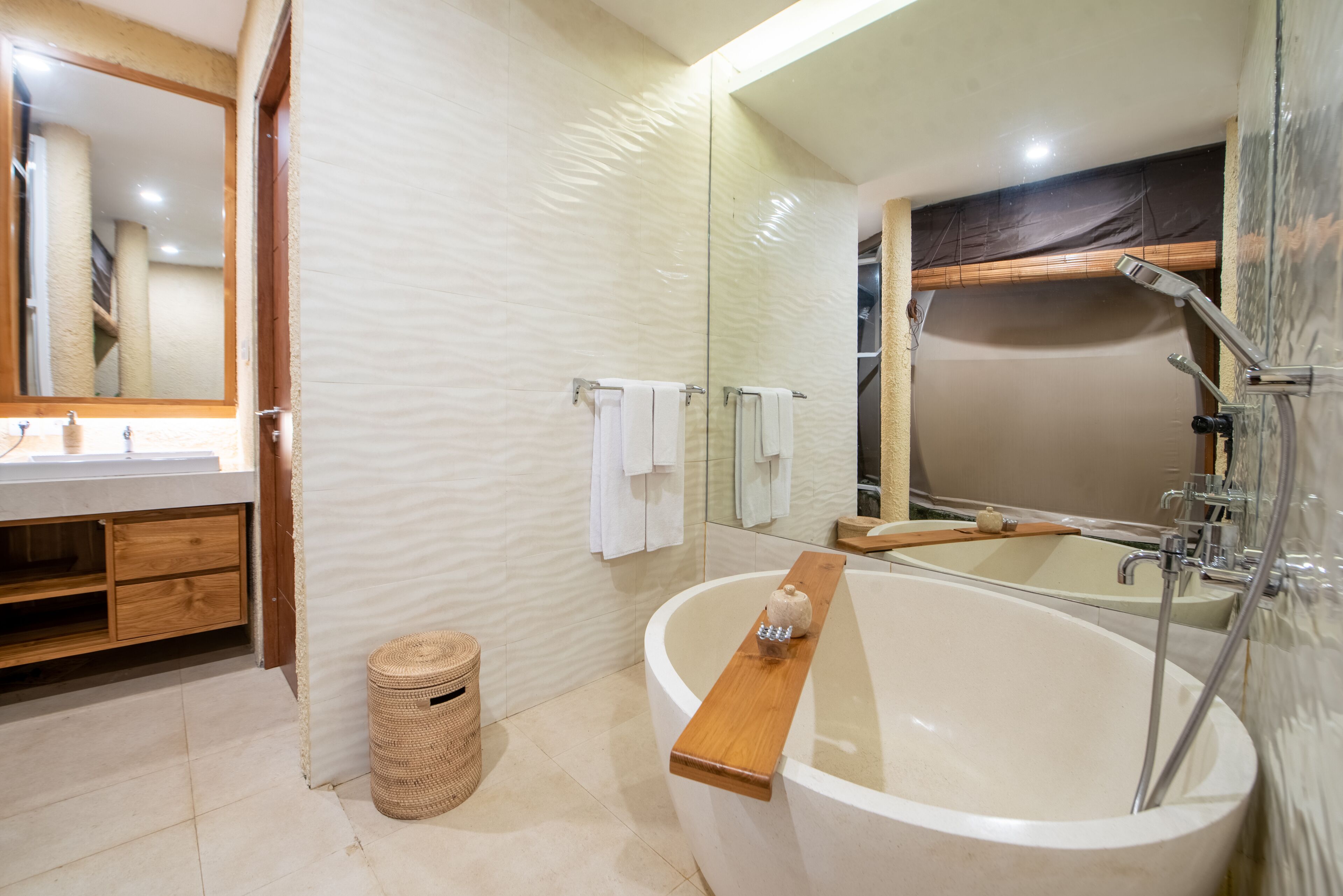 Triyana Resort Carangsari