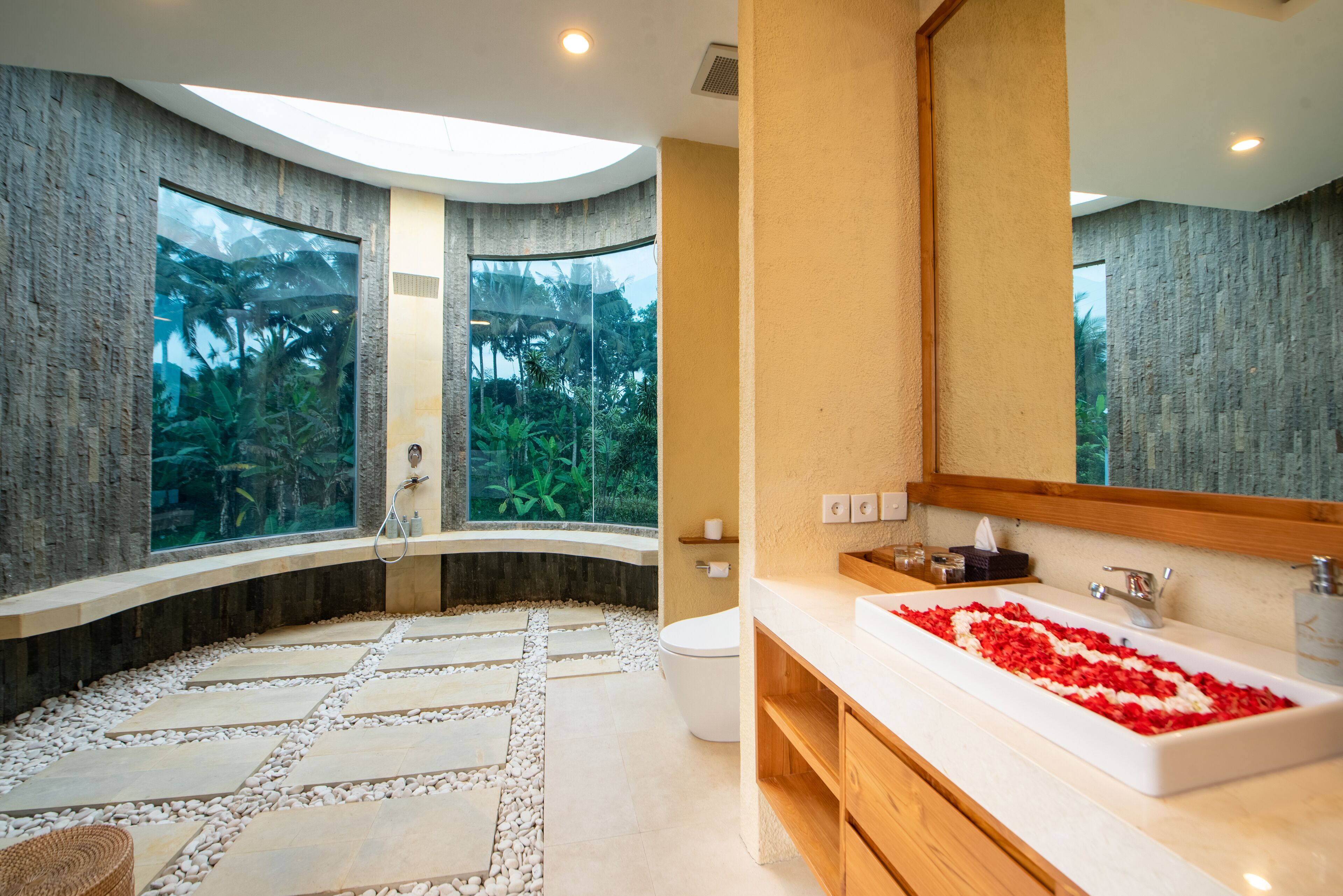 Triyana Resort Carangsari