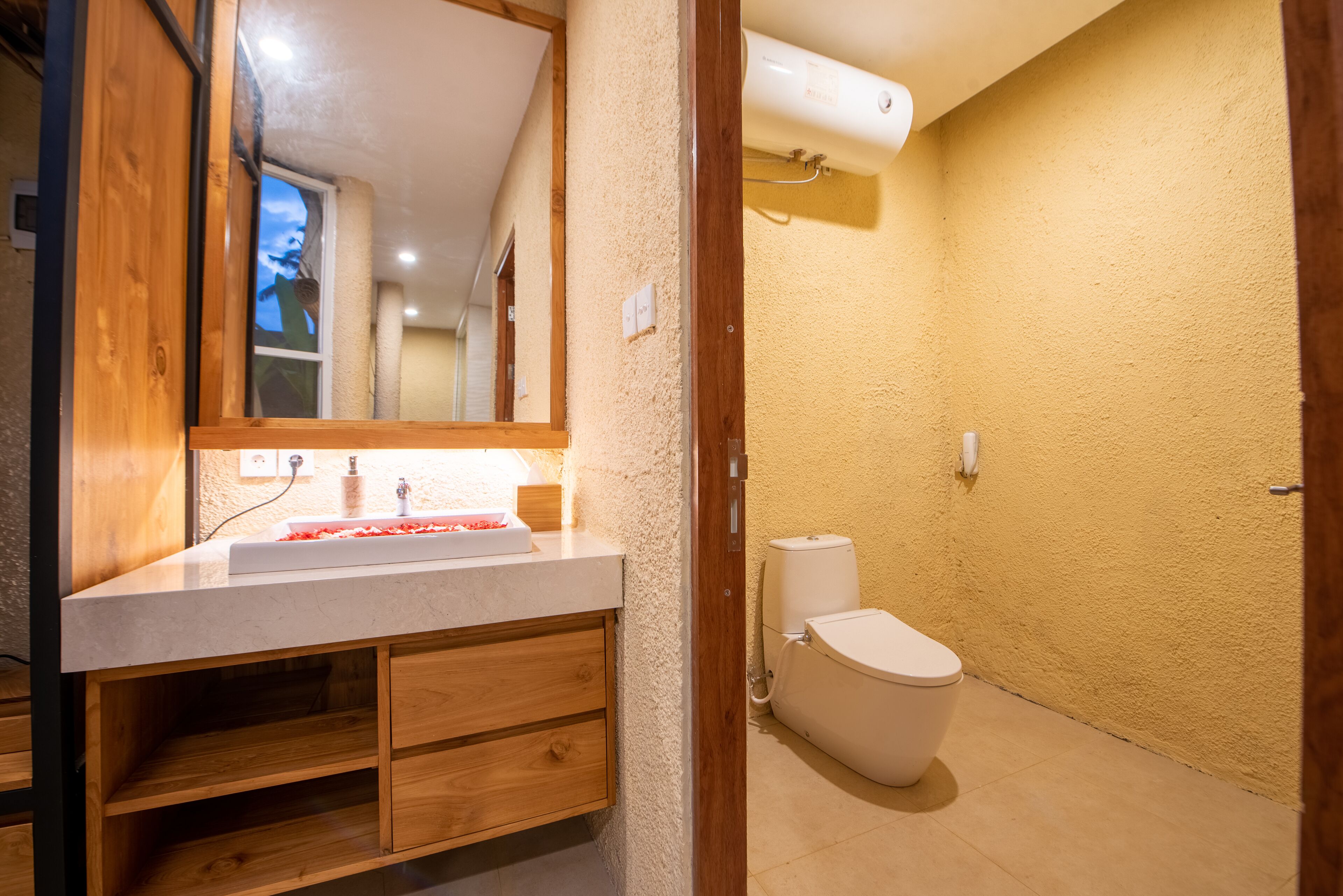 Triyana Resort Carangsari