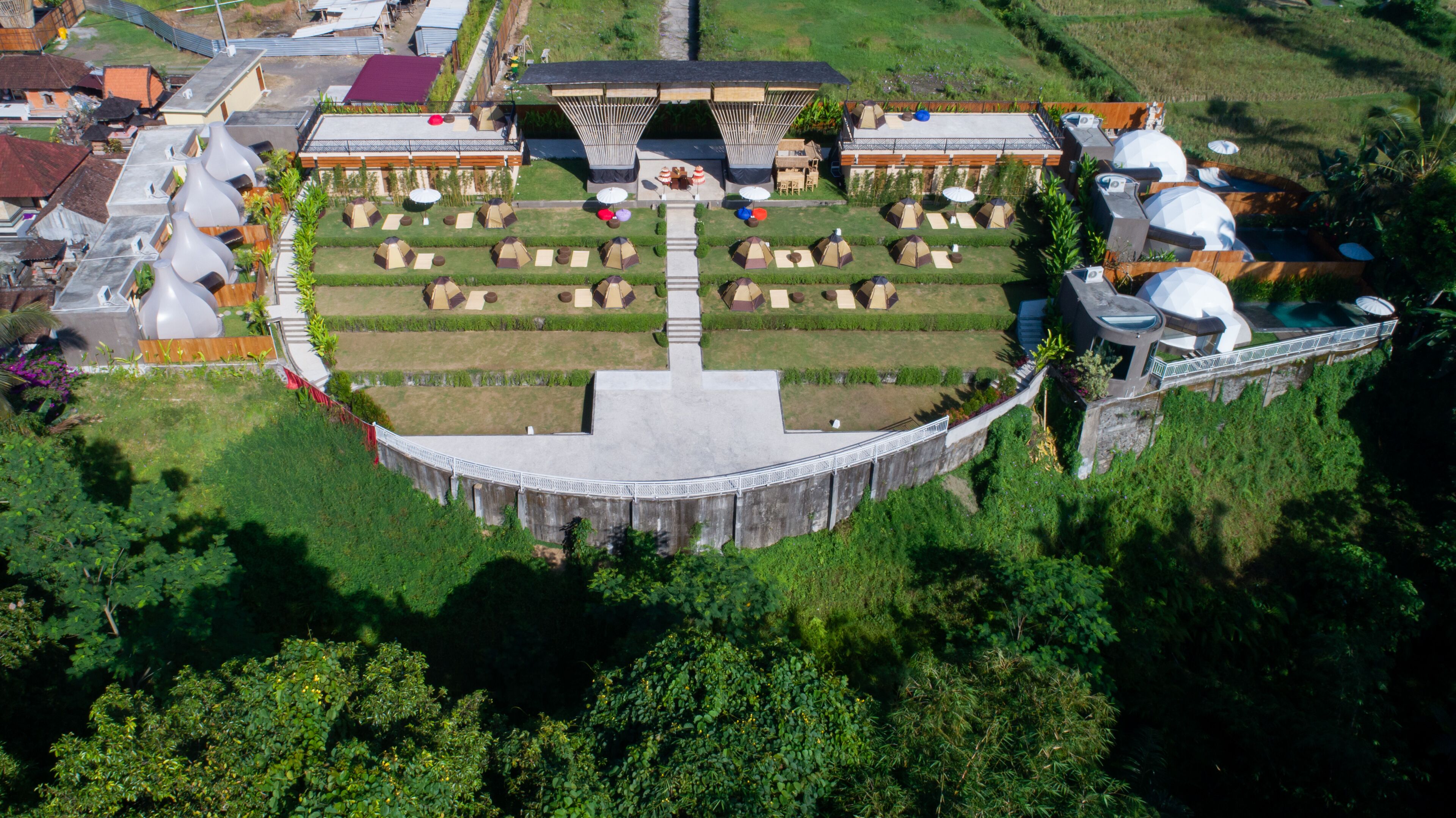 Triyana Resort Carangsari
