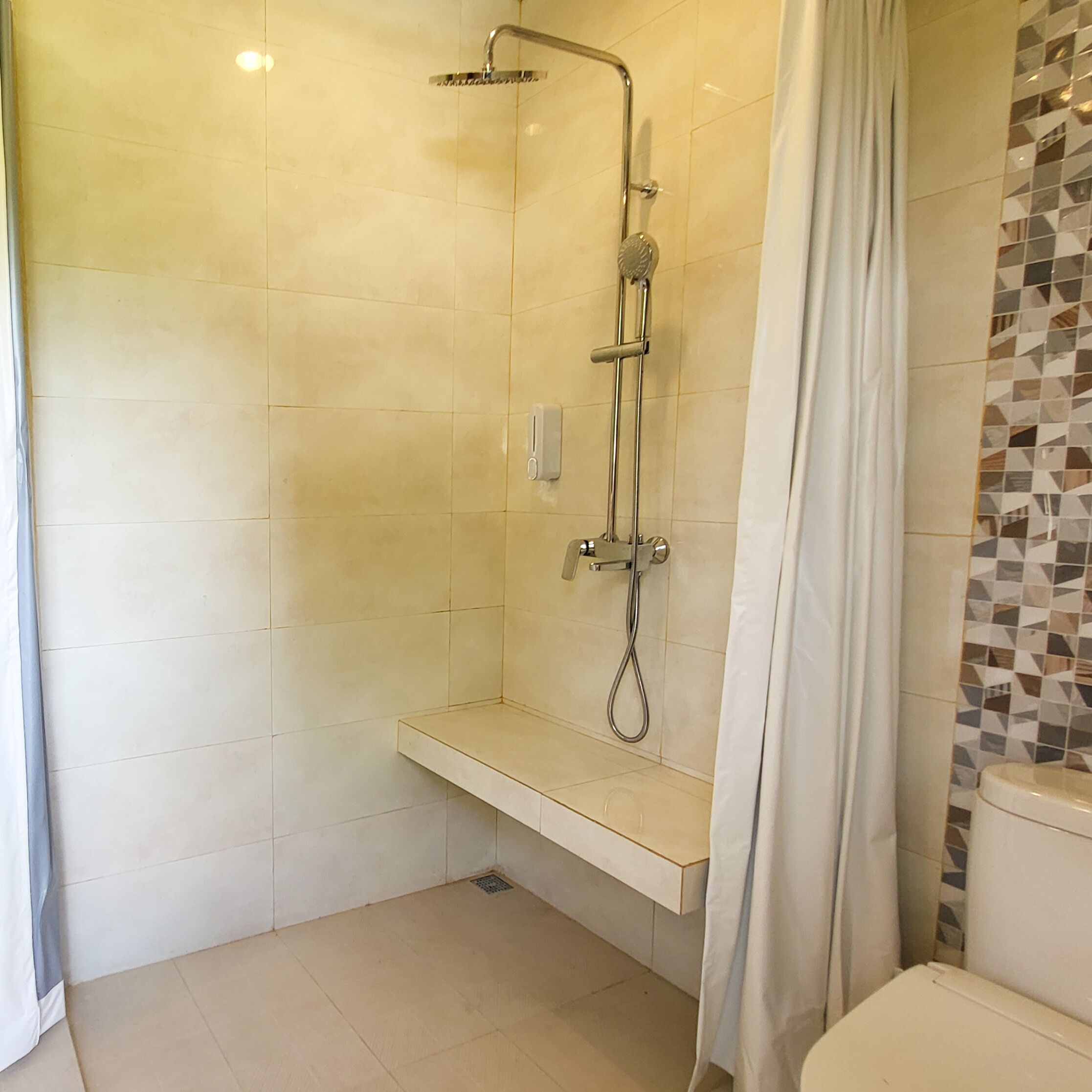 Triyana Resort Carangsari