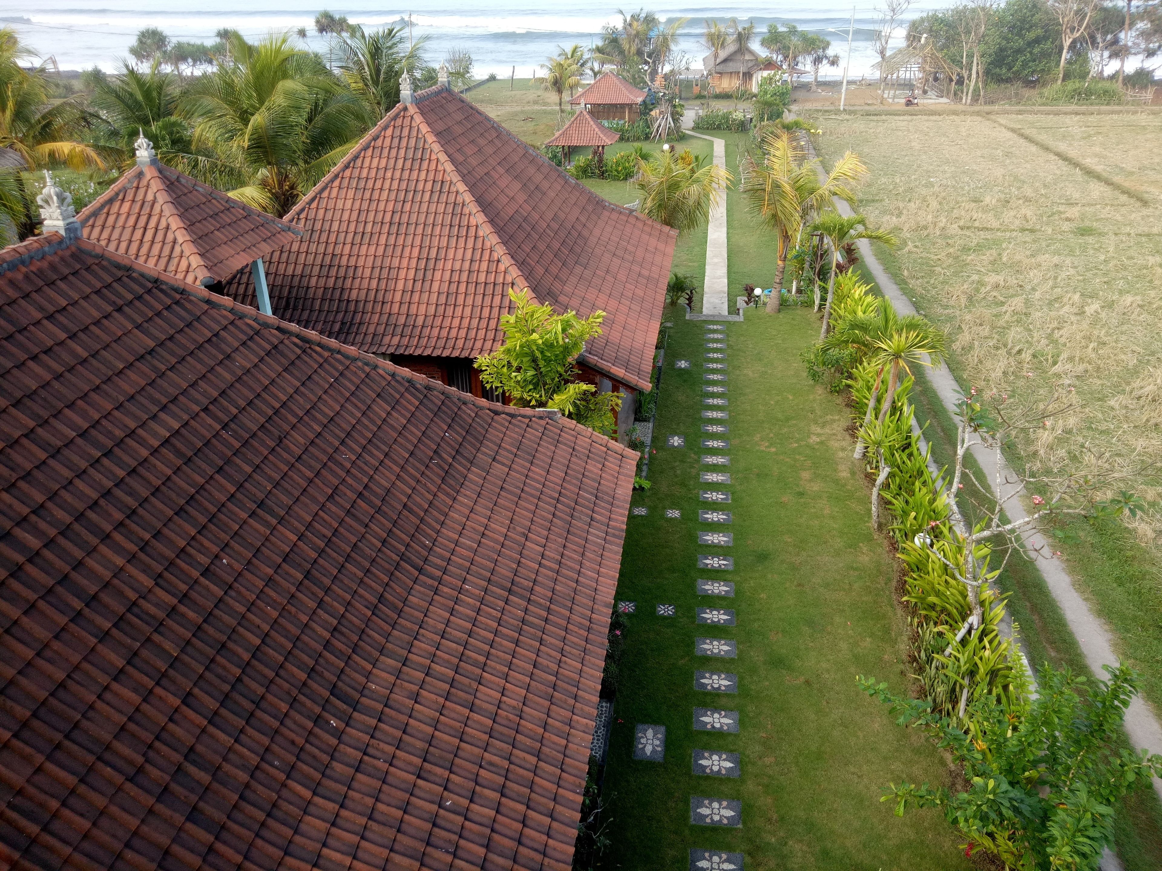 Emir Surfcamp