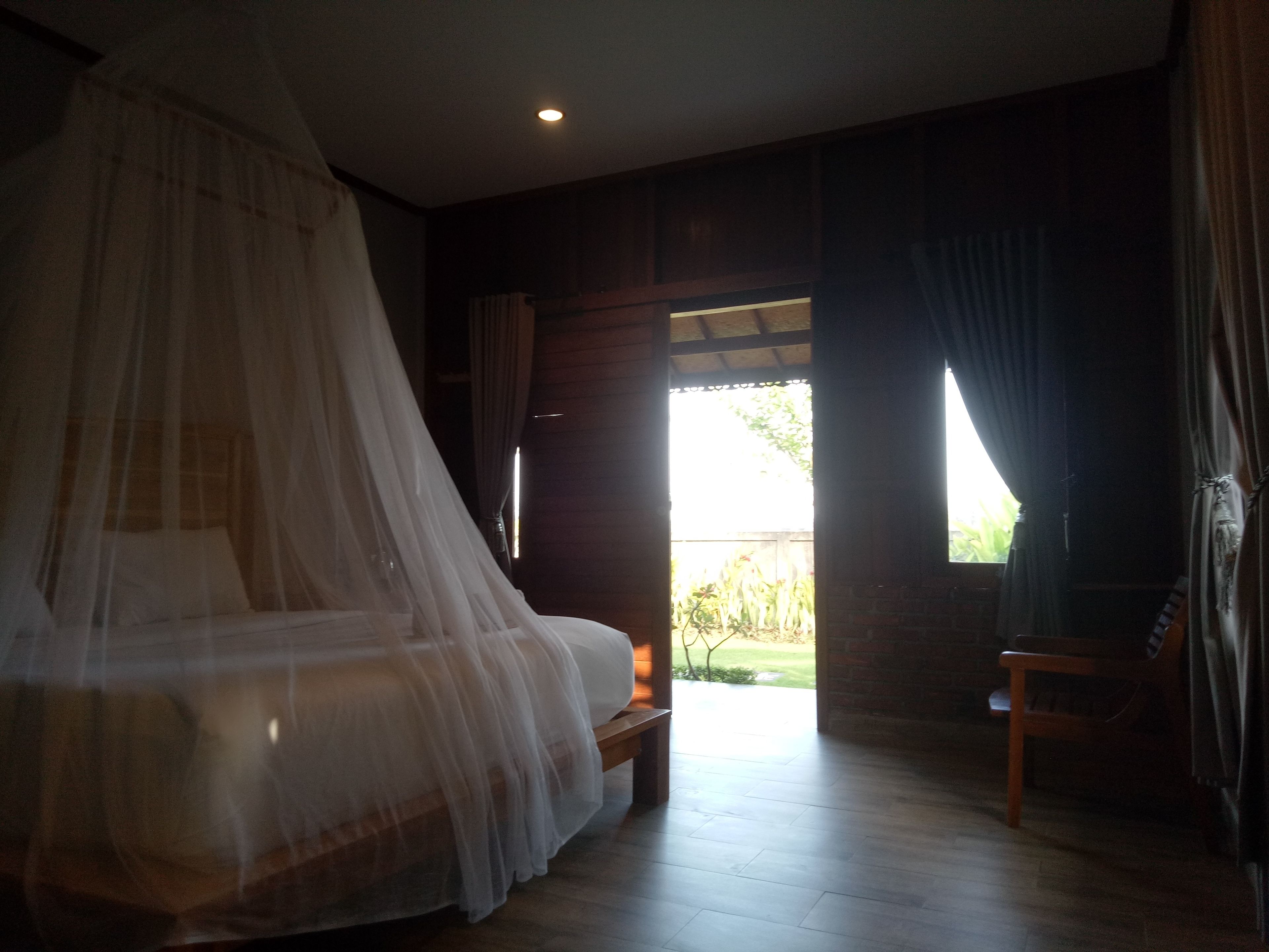 Emir Surfcamp
