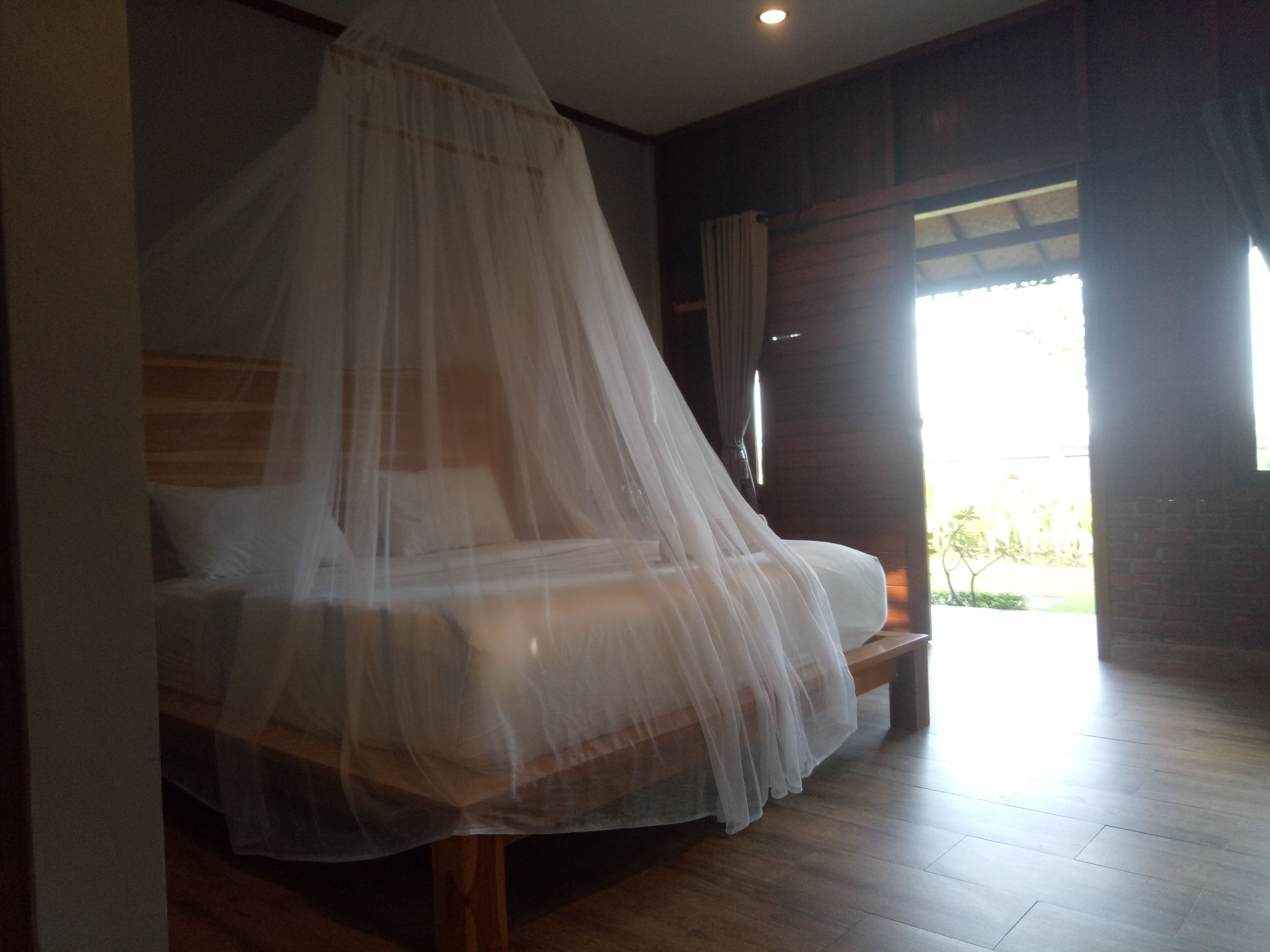 Emir Surfcamp
