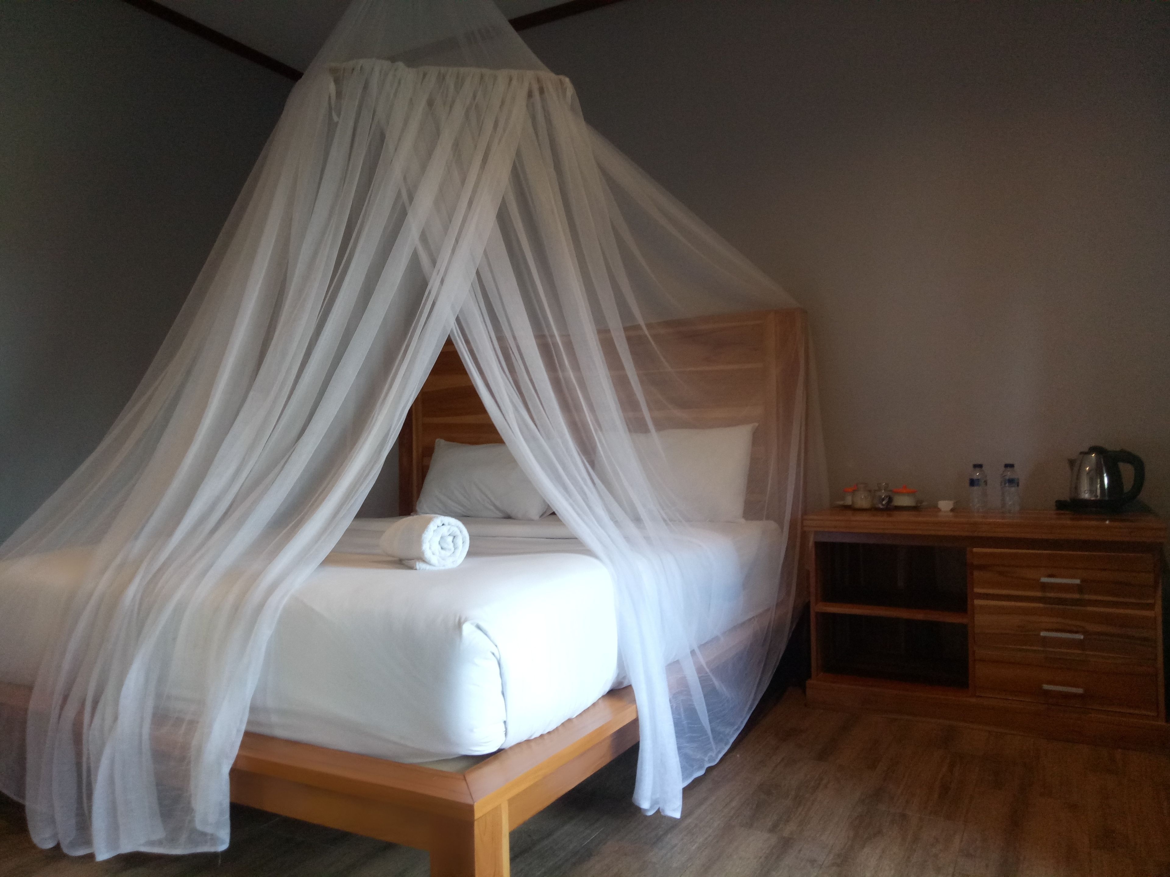 Emir Surfcamp