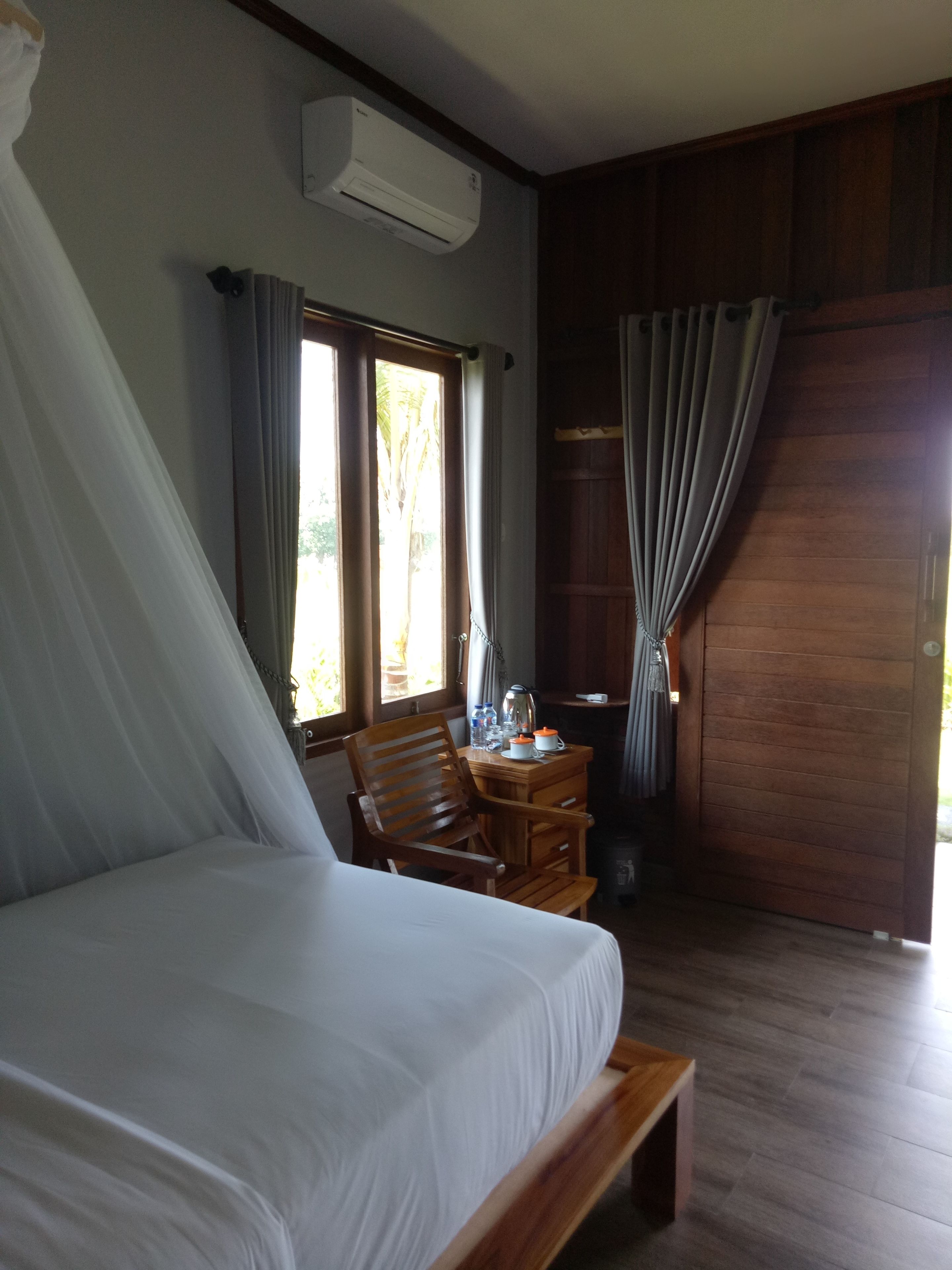 Emir Surfcamp