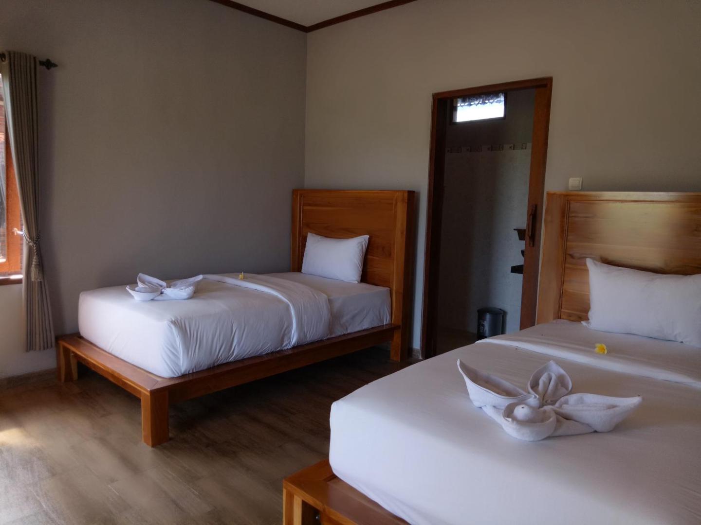 Emir Surfcamp