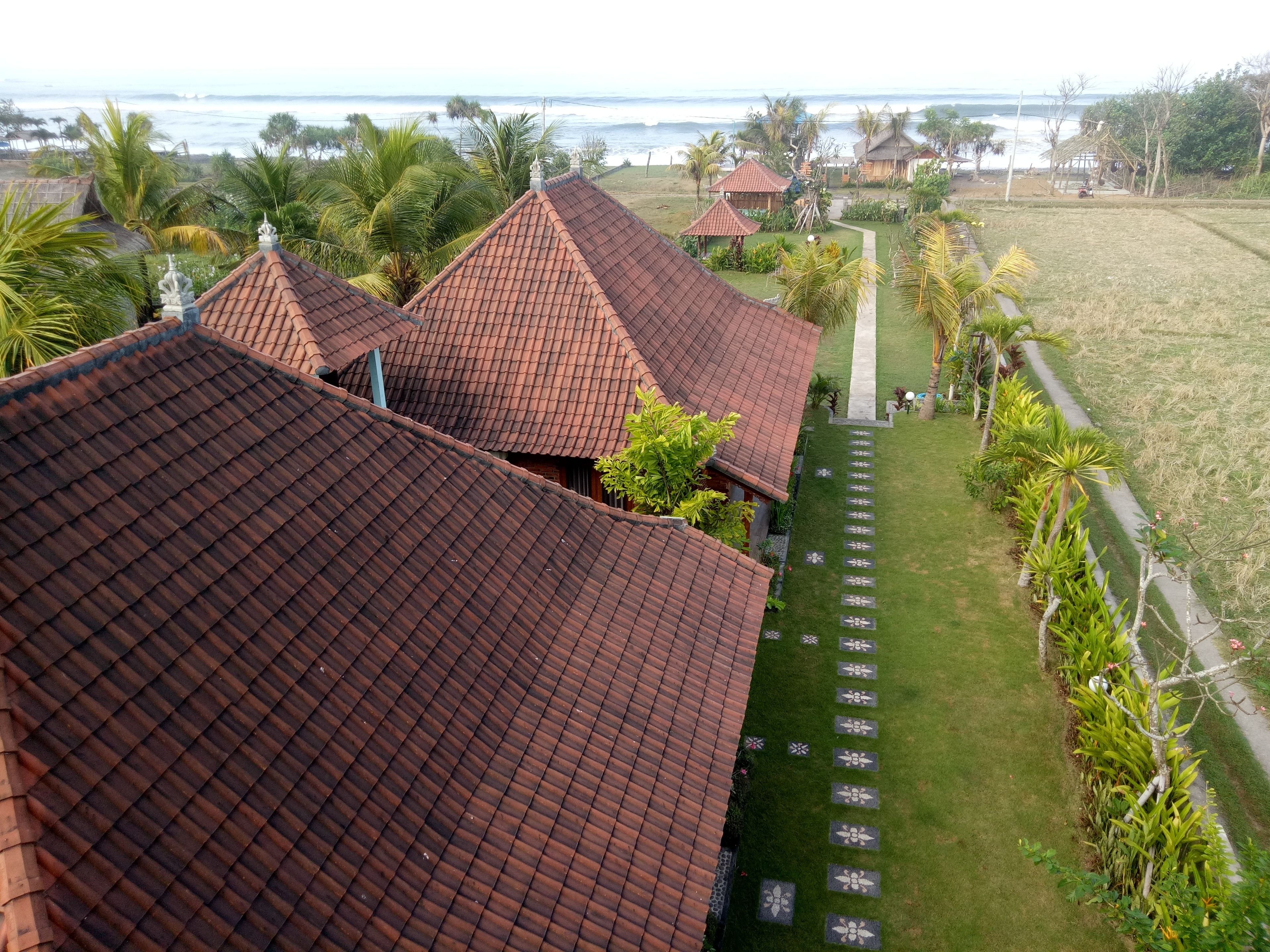 Emir Surfcamp