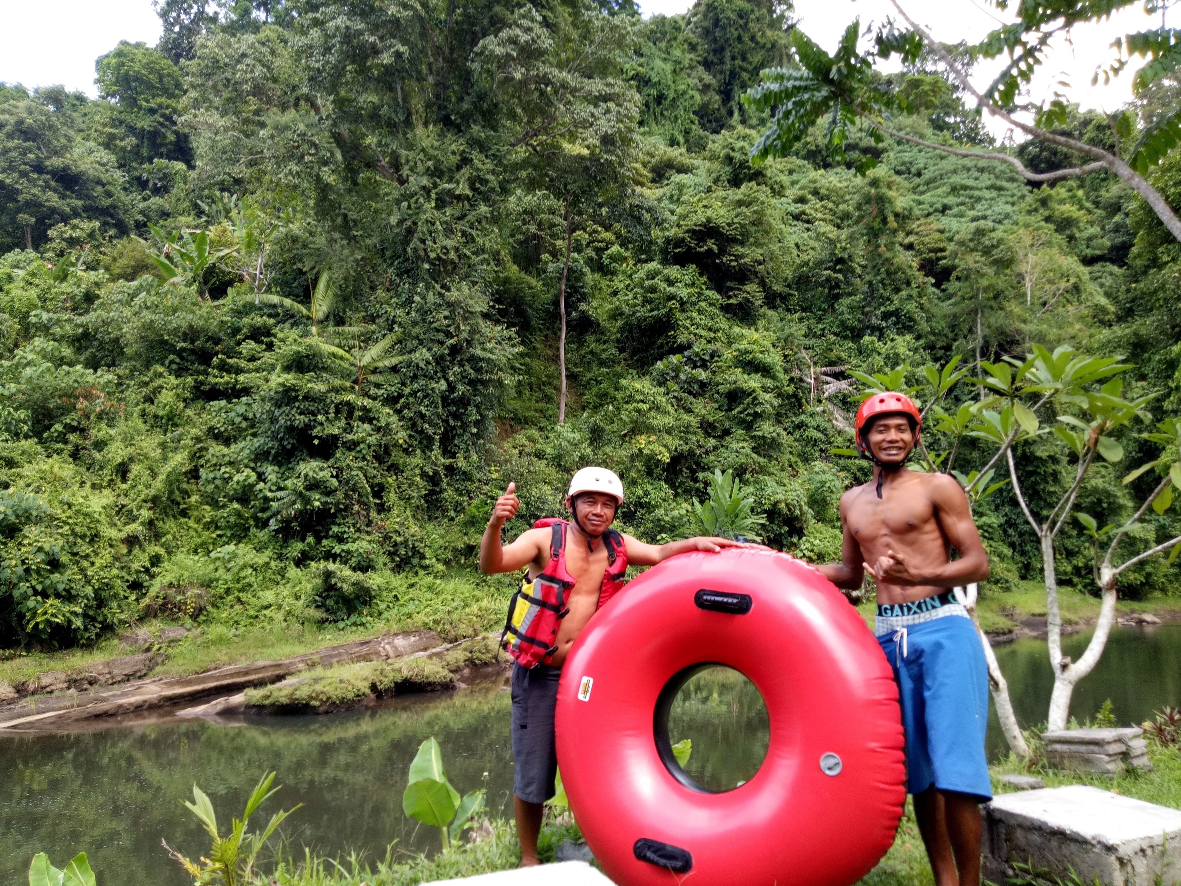 Emir Surfcamp