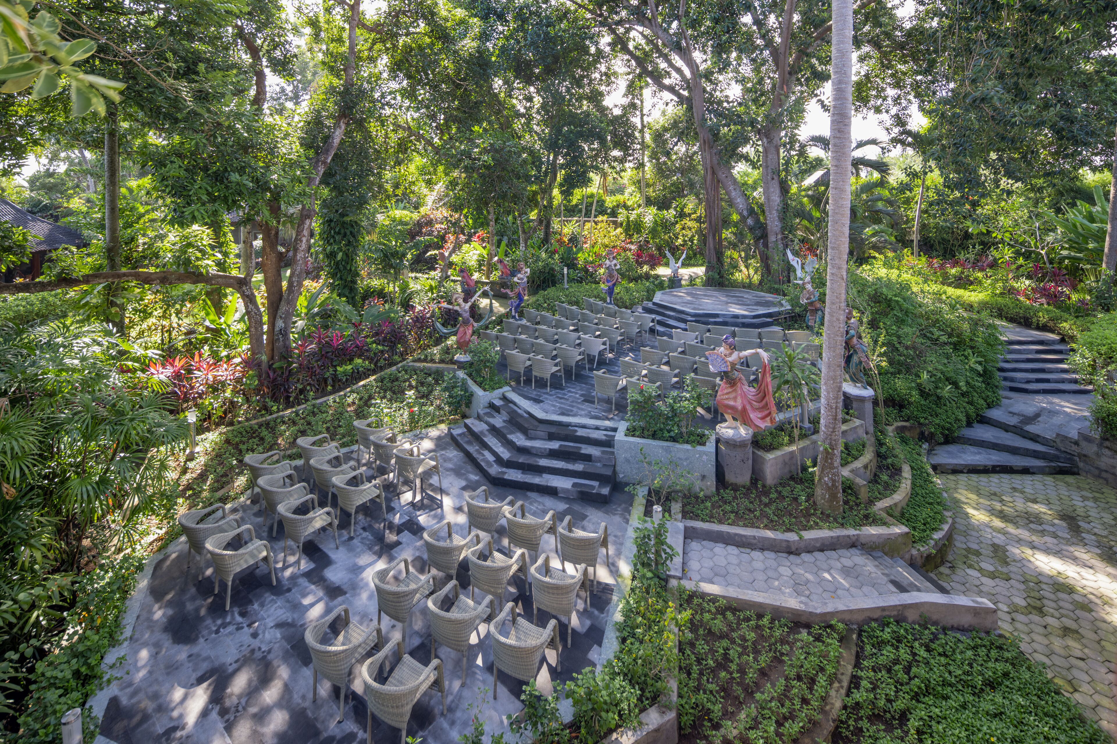 Swan Paradise a Pramana Experience