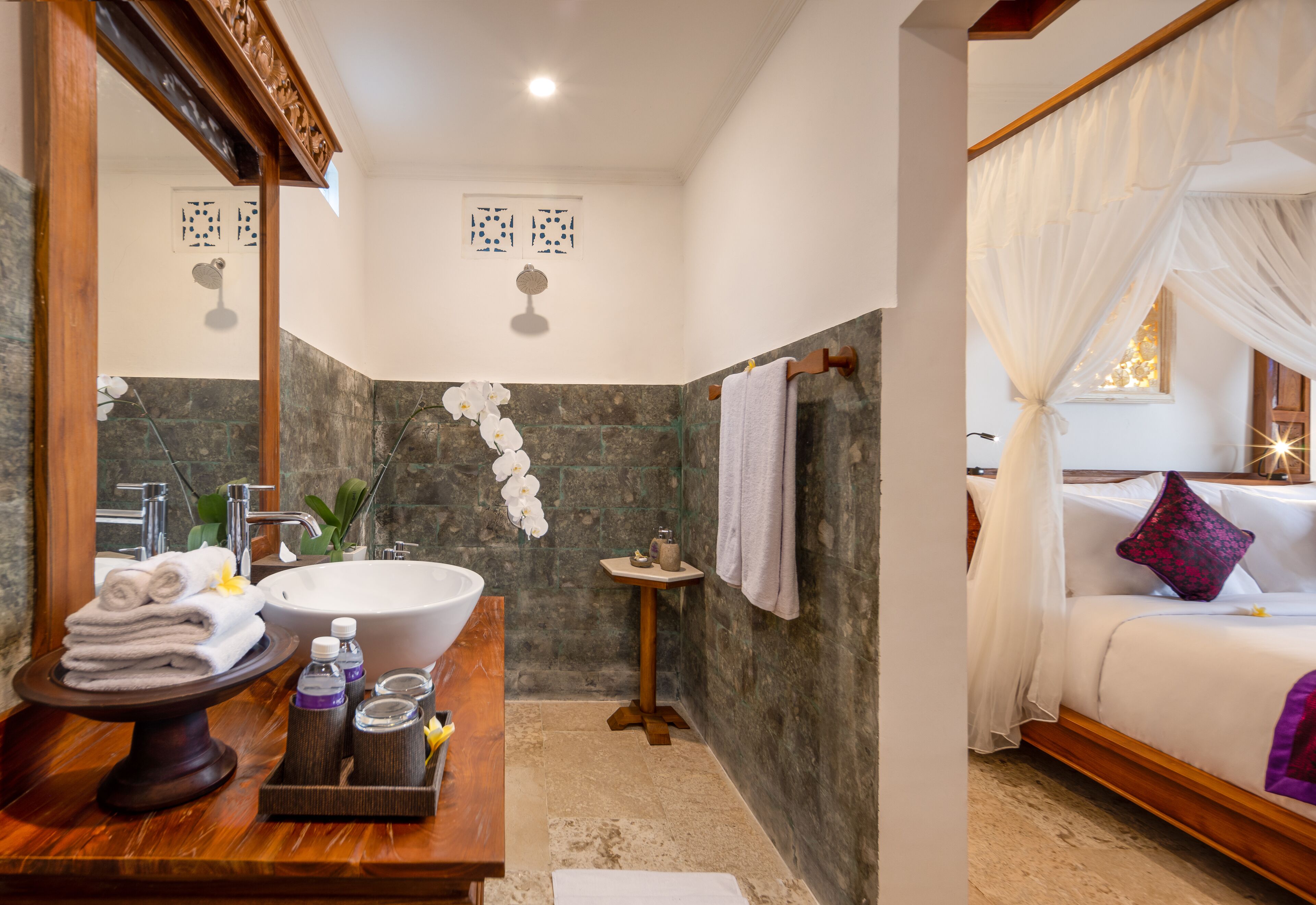 Swan Paradise a Pramana Experience
