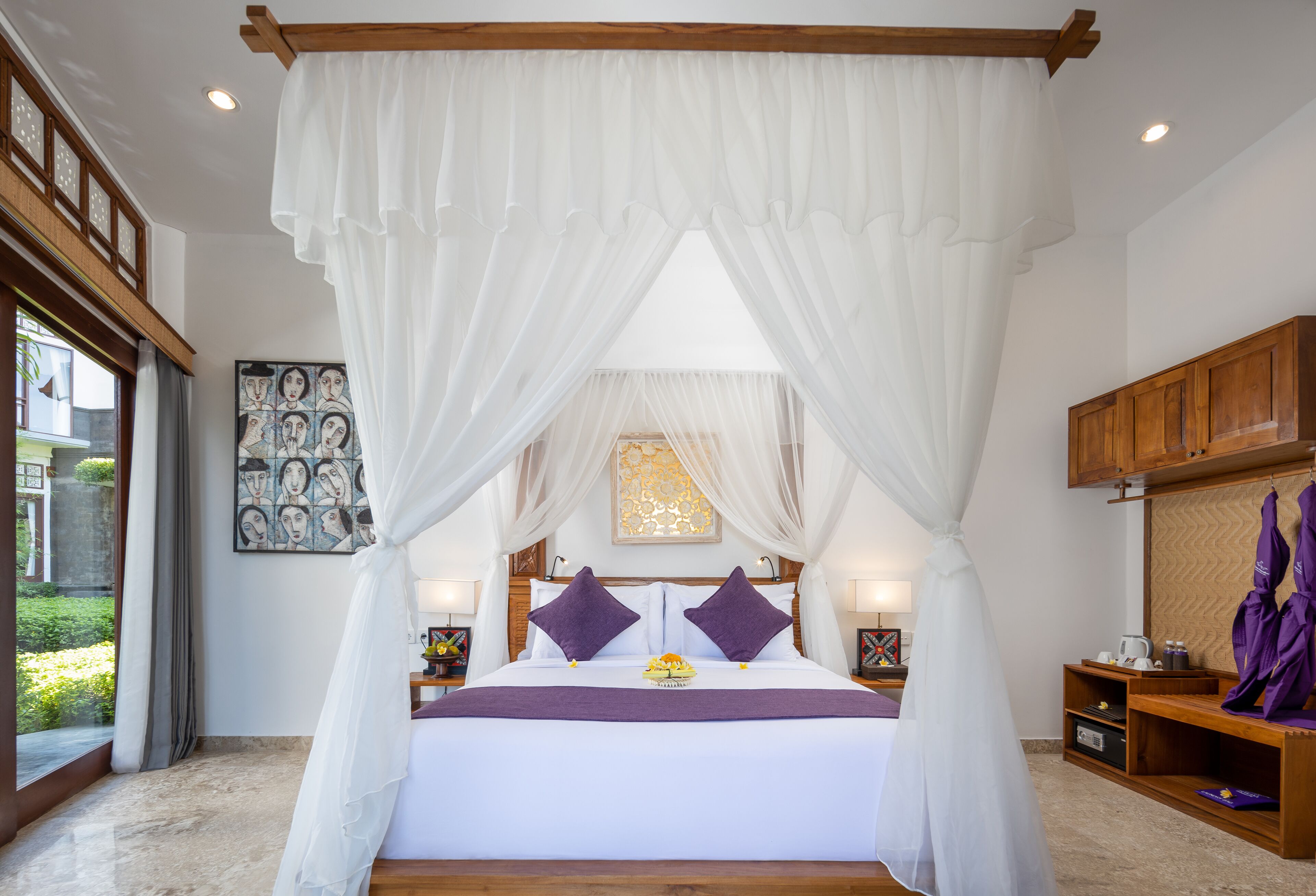 Swan Paradise a Pramana Experience