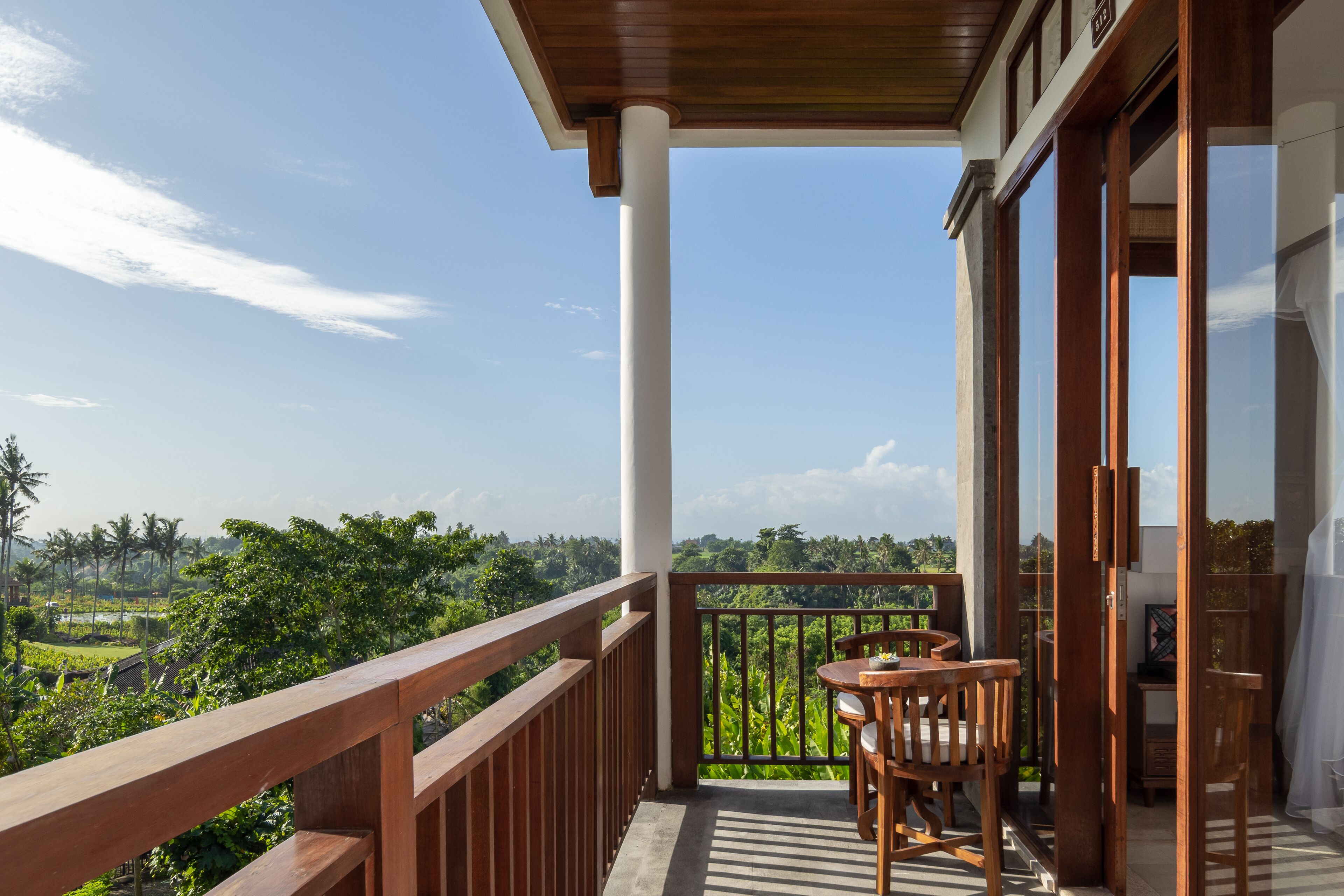Swan Paradise a Pramana Experience