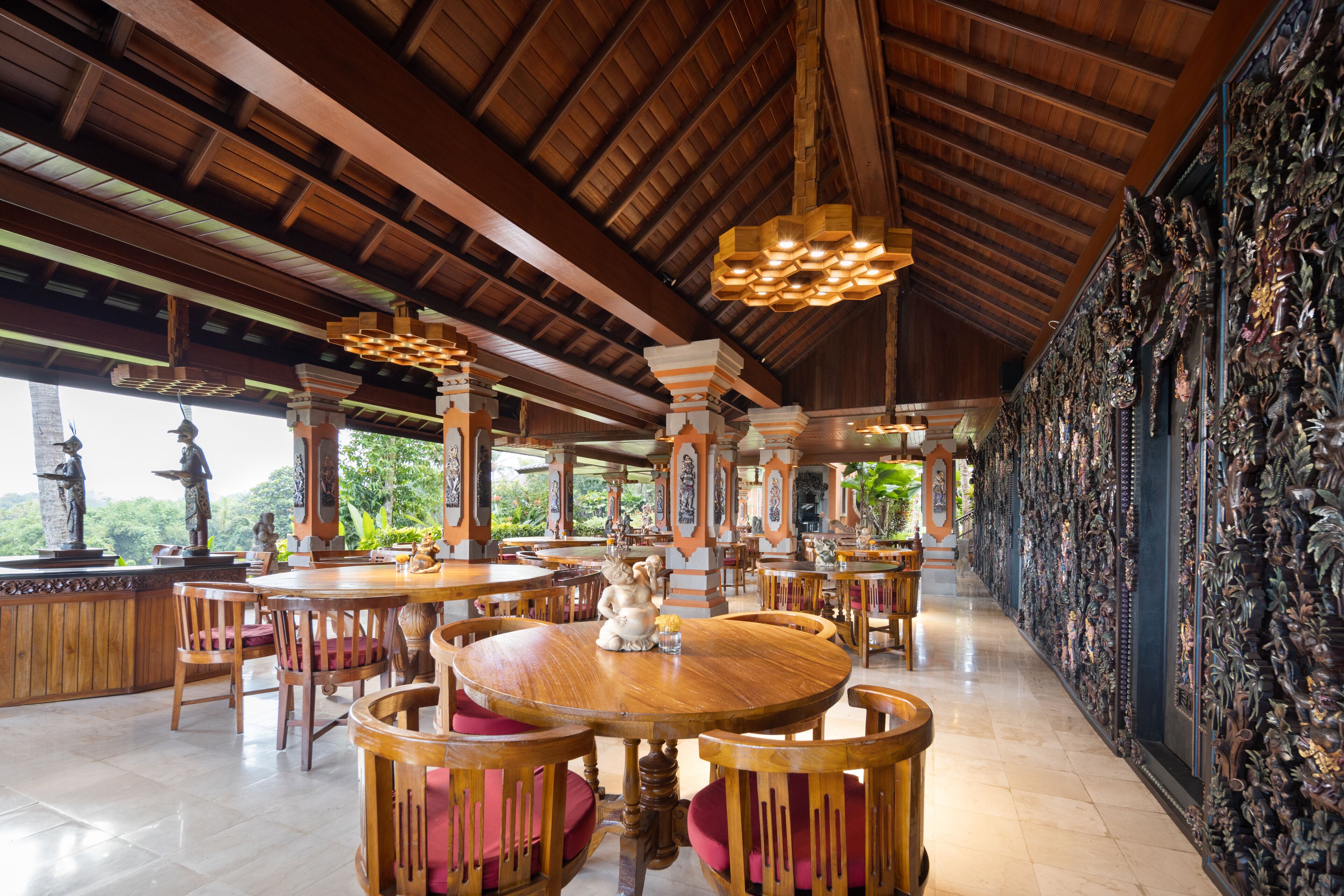 Swan Paradise a Pramana Experience