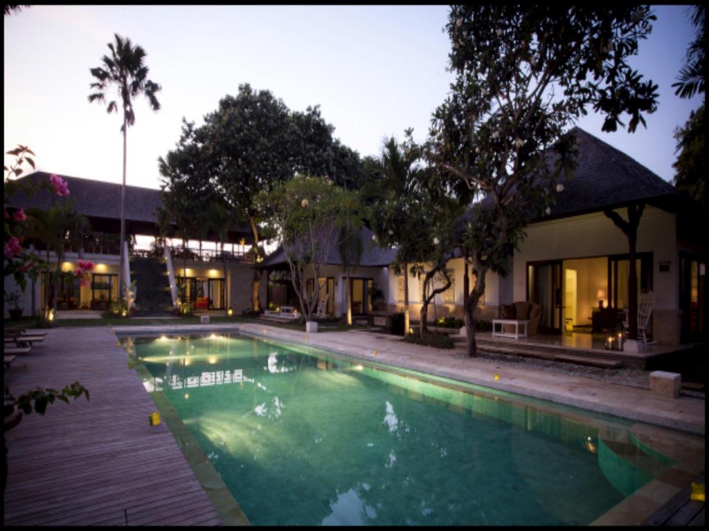 Avillion Villa Cinta