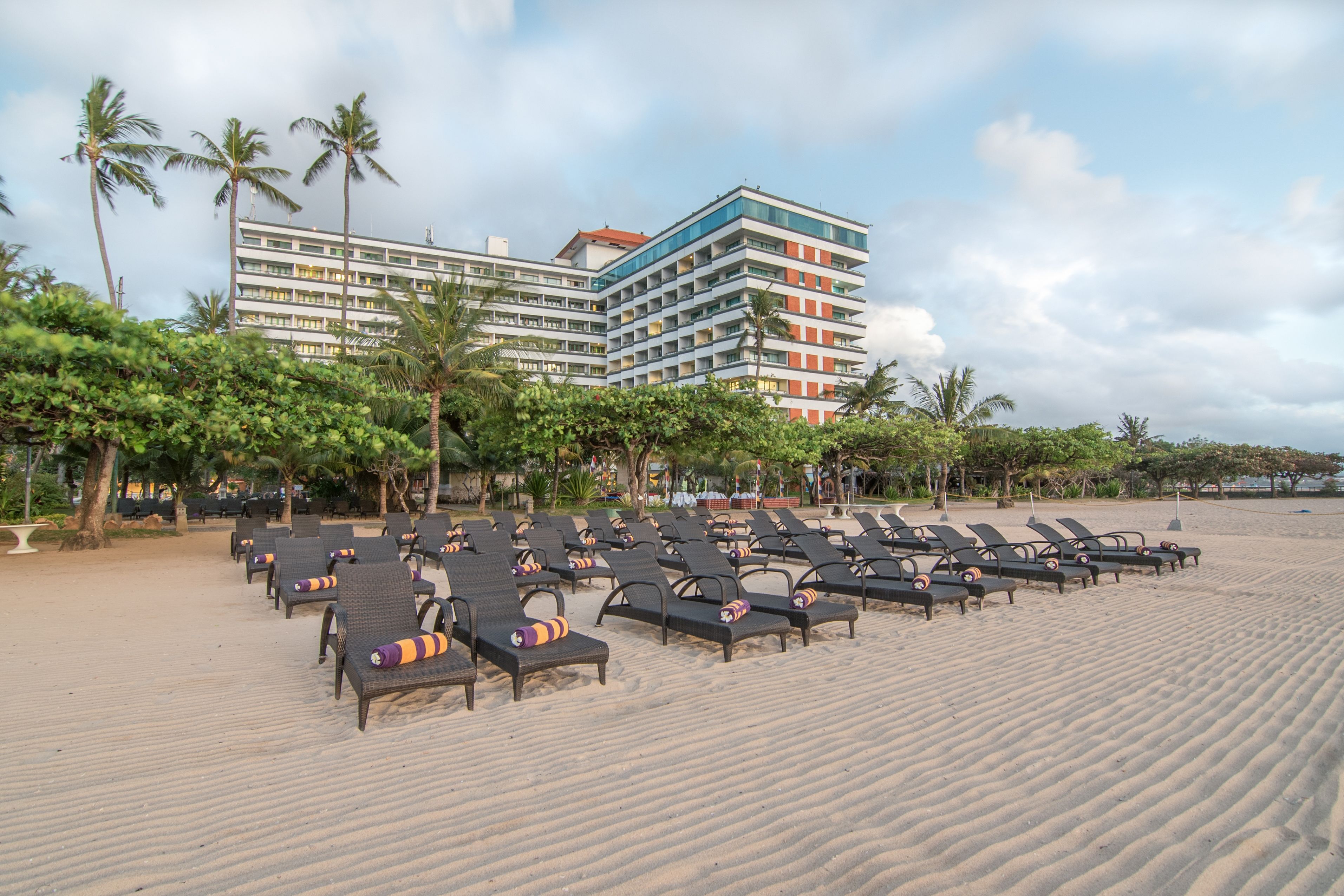 Bali Beach Hotel