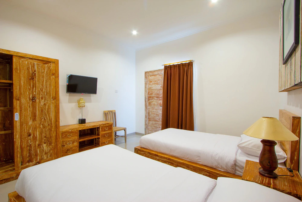 Bali Komang Guest House