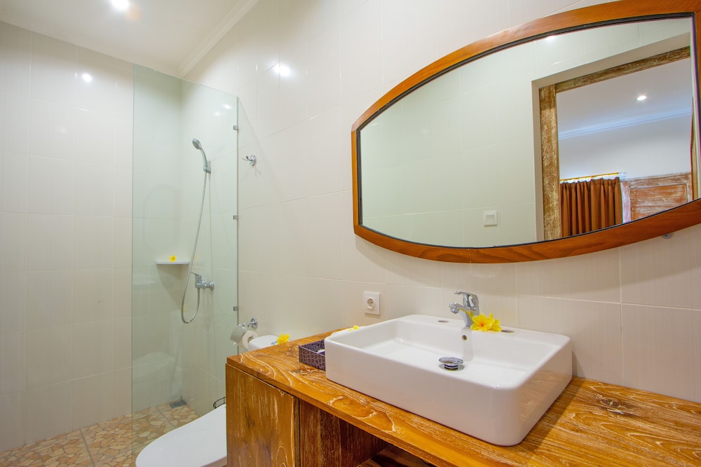 Bali Komang Guest House