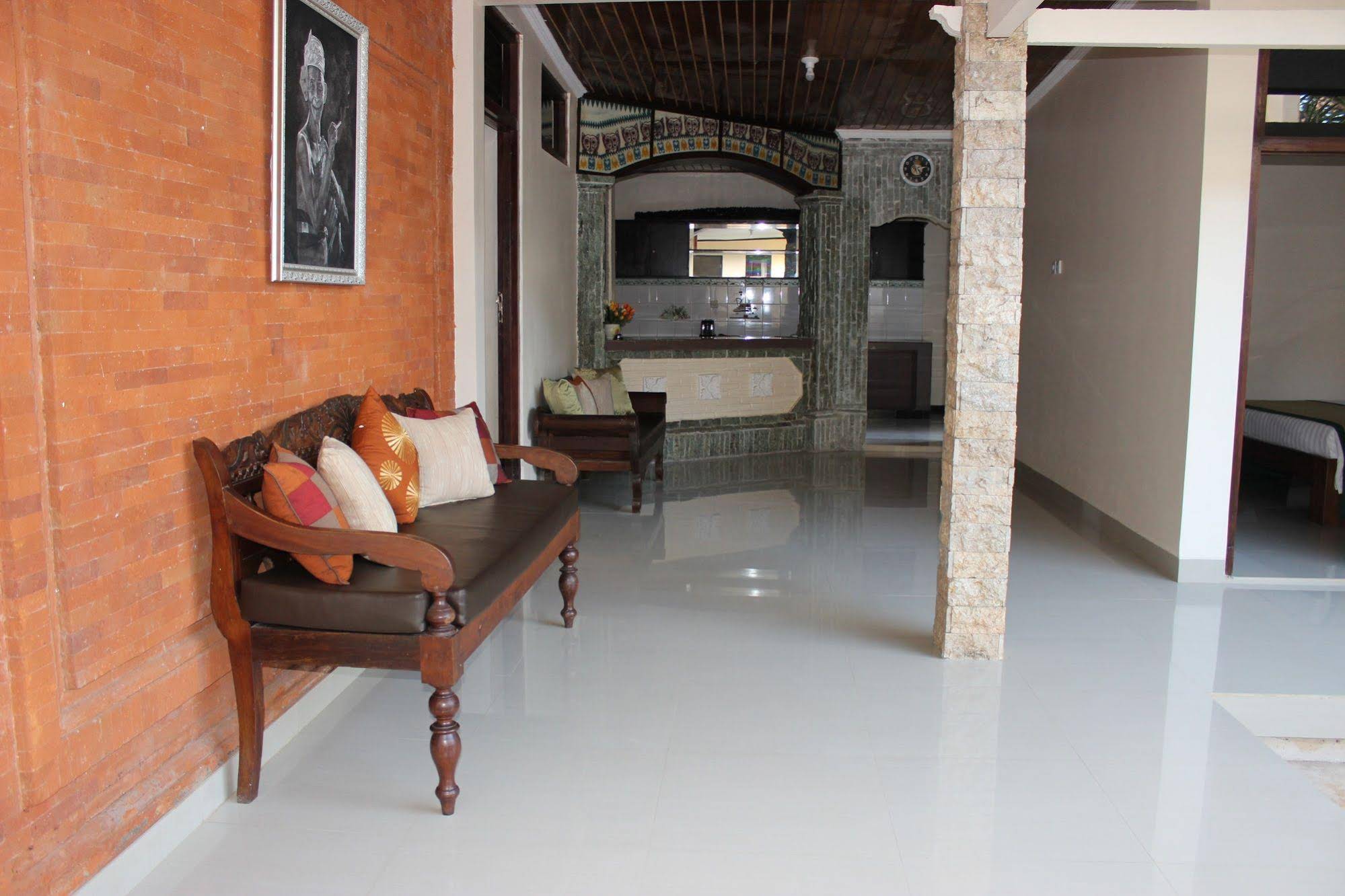 Blanjong Home Stay