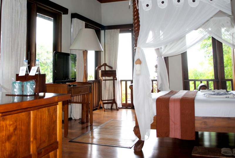 Diwangkara Beach Hotel & Resort