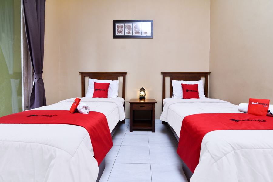 D'joemah Nadja Homestay by RedDoorz