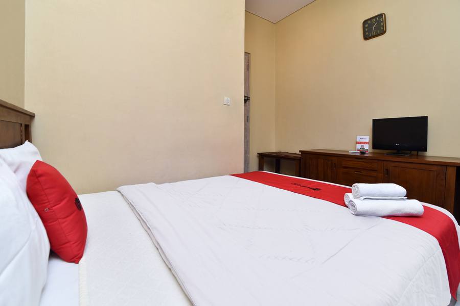 D'joemah Nadja Homestay by RedDoorz