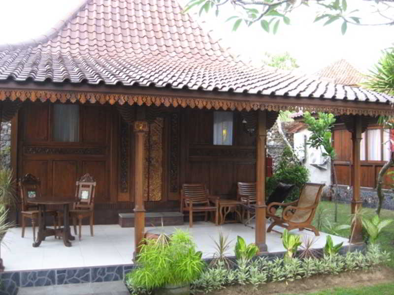 Gazebo Beach Hotel