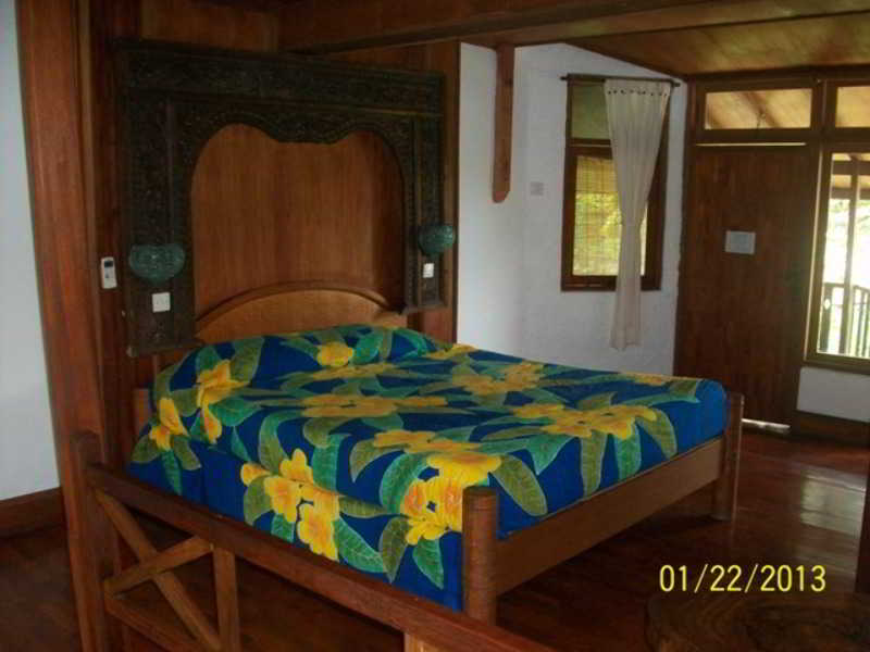 Gazebo Beach Hotel