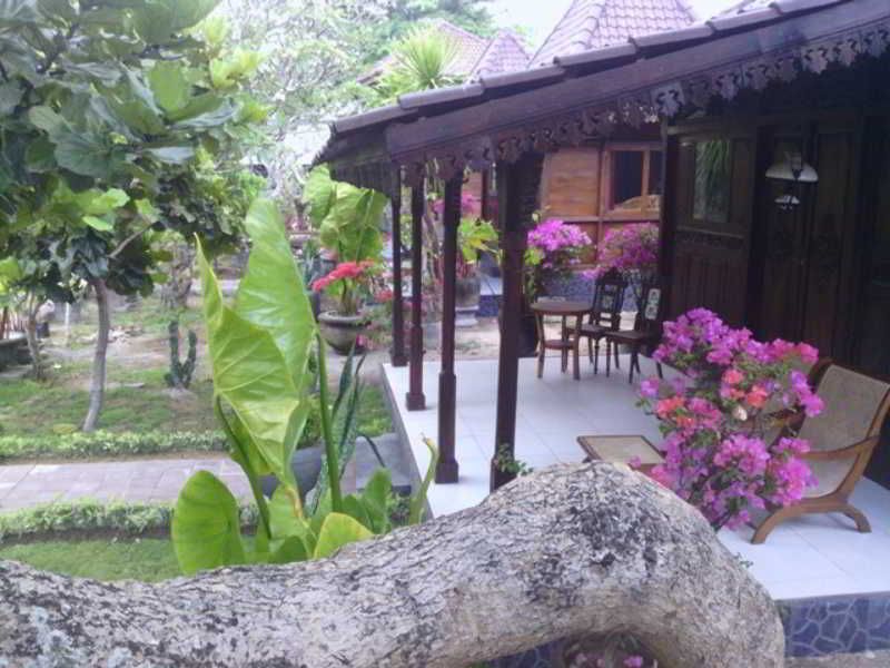 Gazebo Beach Hotel