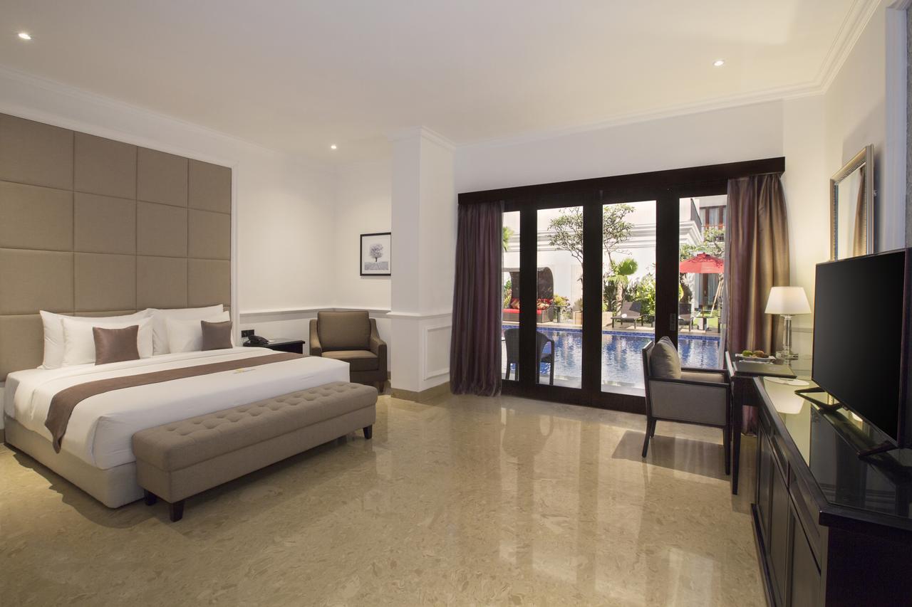 Grand Palace Hotel
