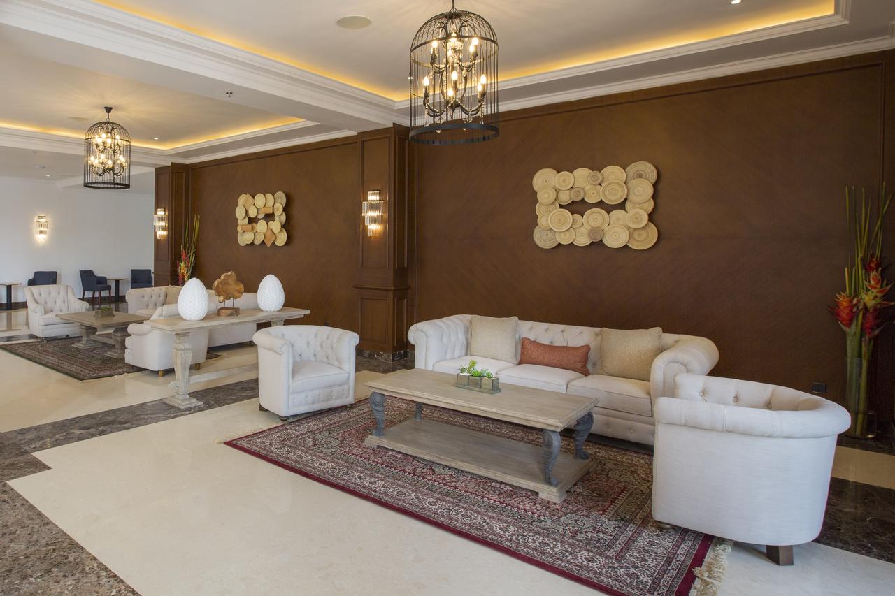 Grand Palace Hotel