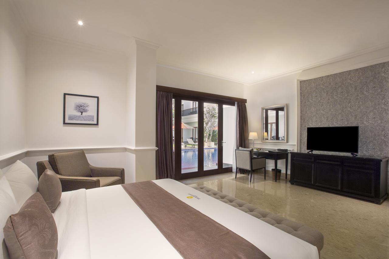 Grand Palace Hotel