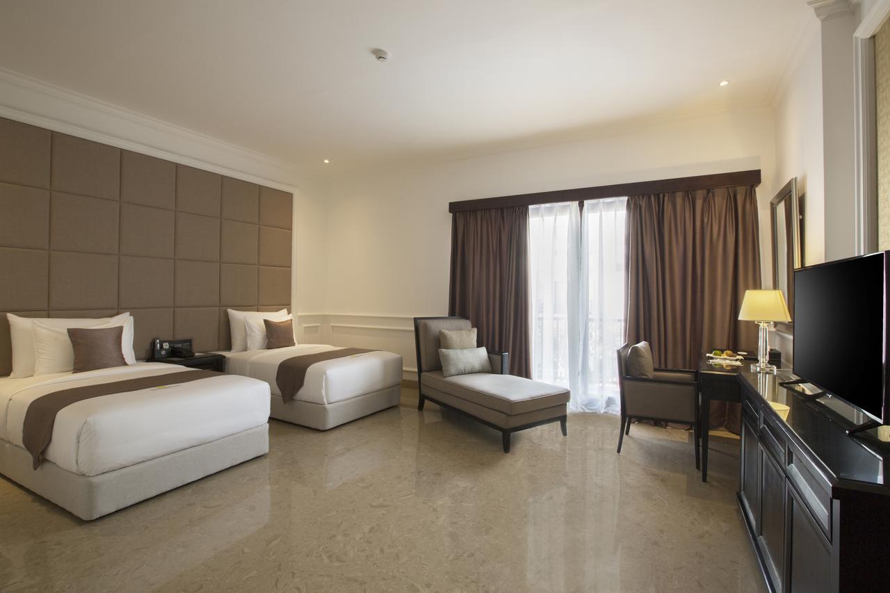 Grand Palace Hotel