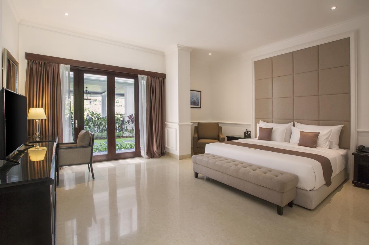 Grand Palace Hotel