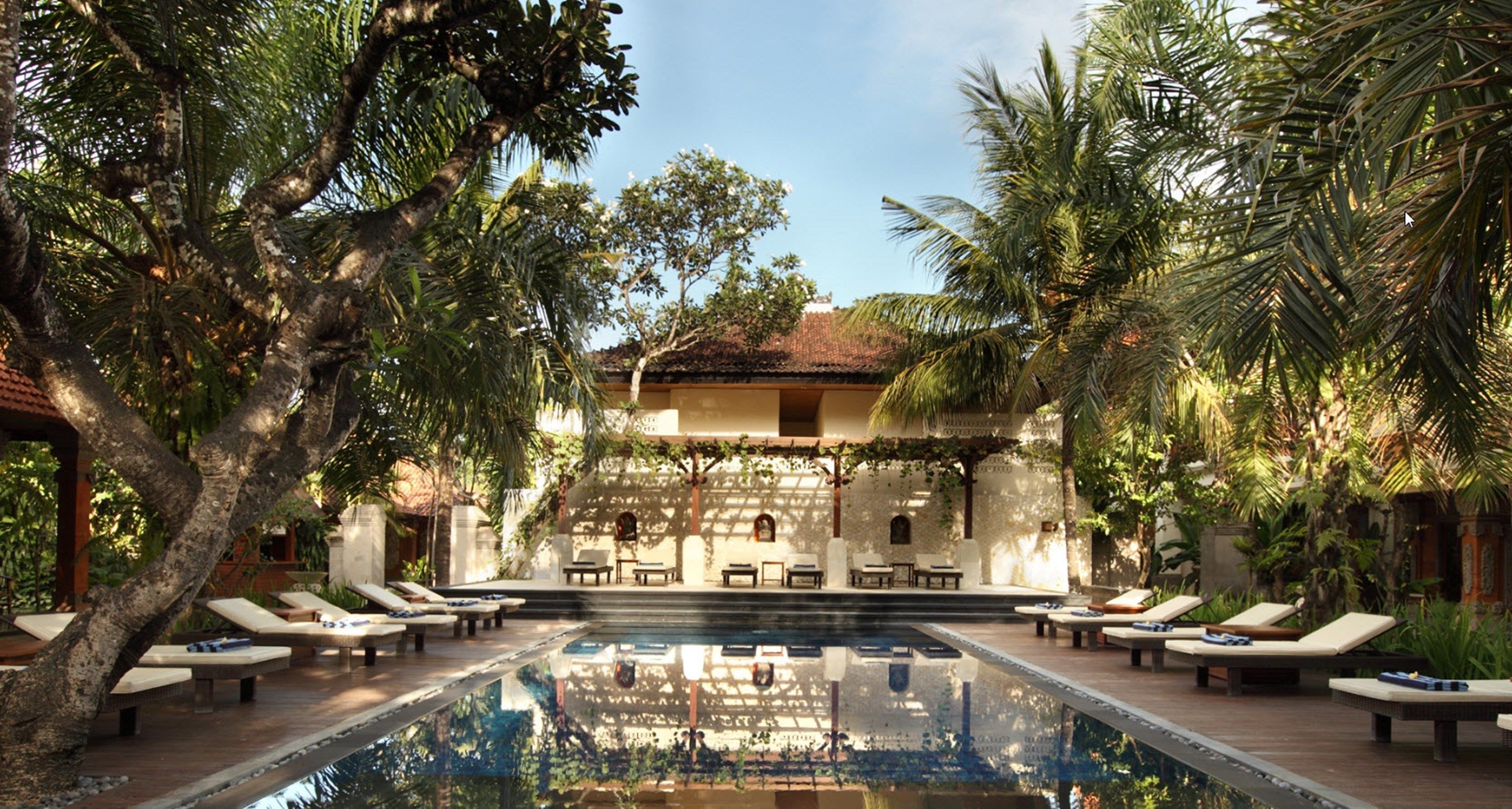 Griya Santrian Resort