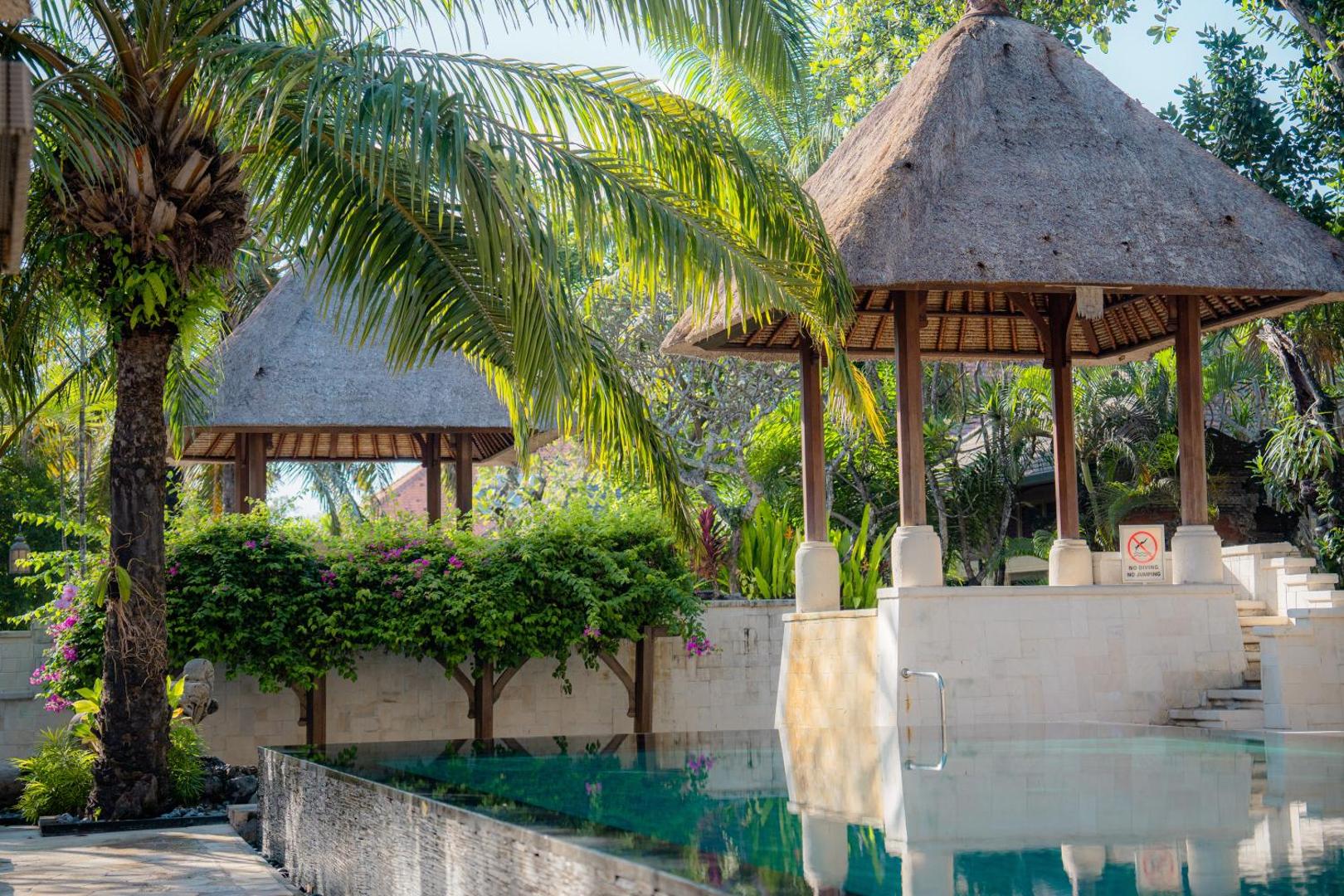 Griya Santrian Resort