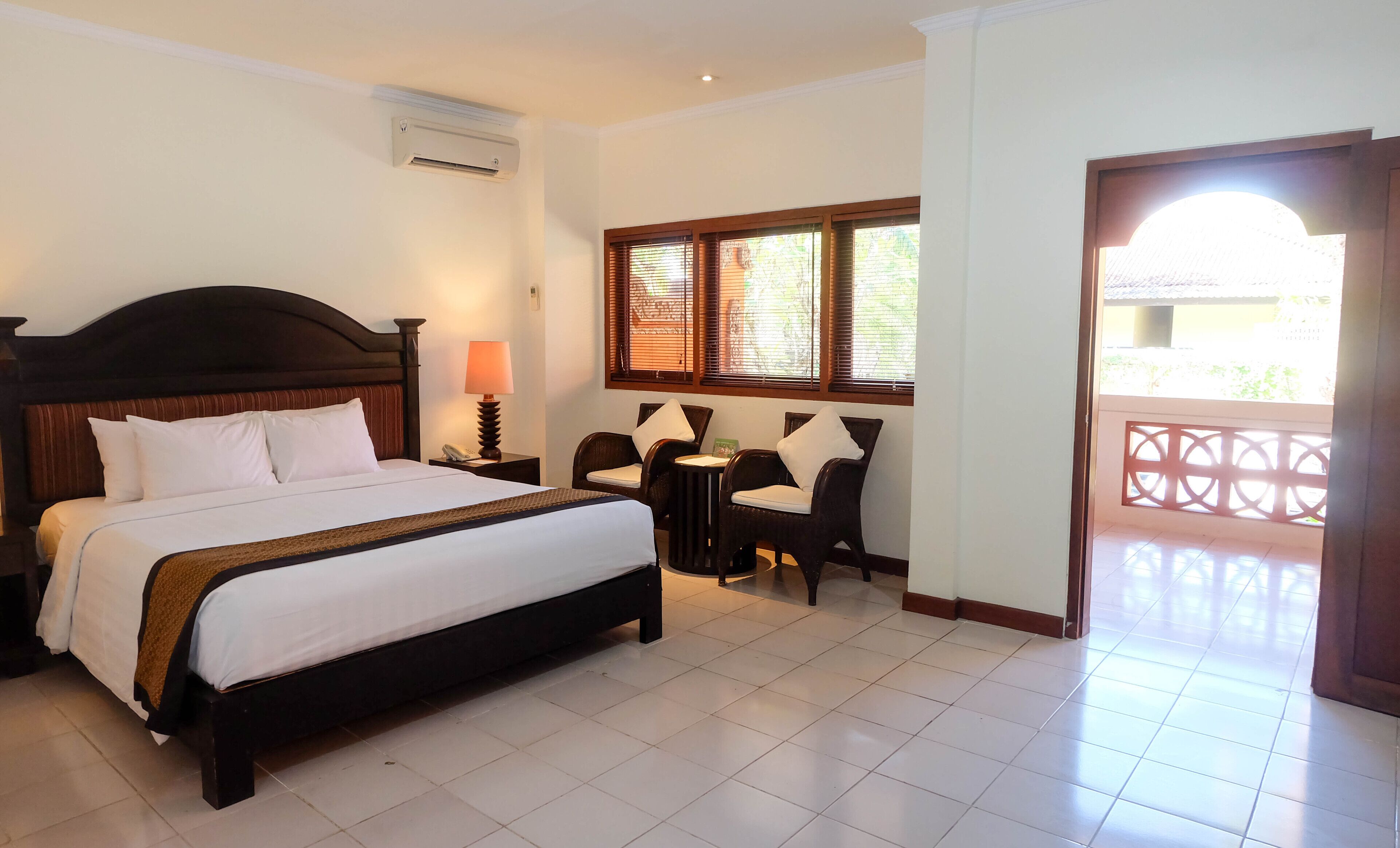 Griya Santrian Resort