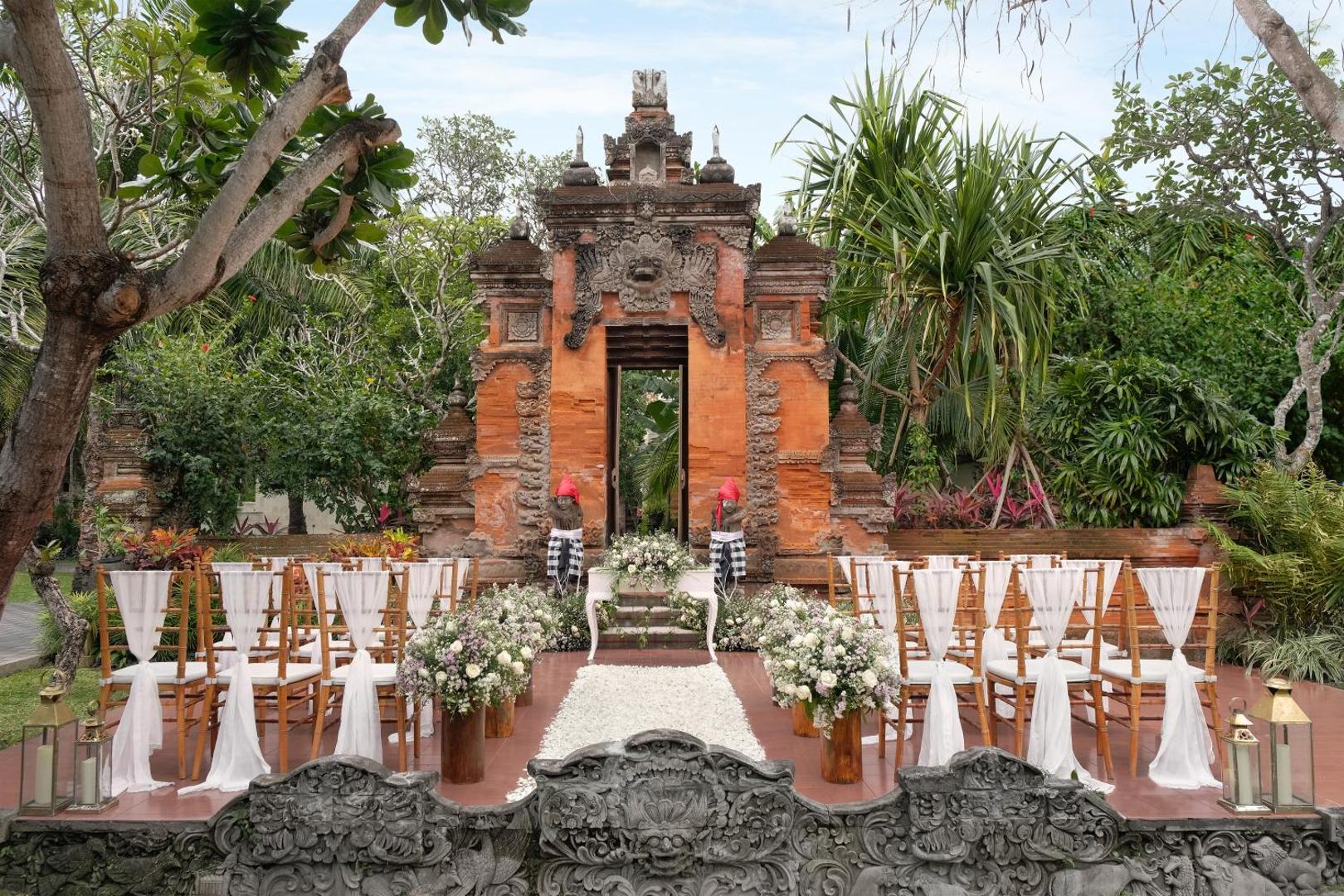Griya Santrian Resort