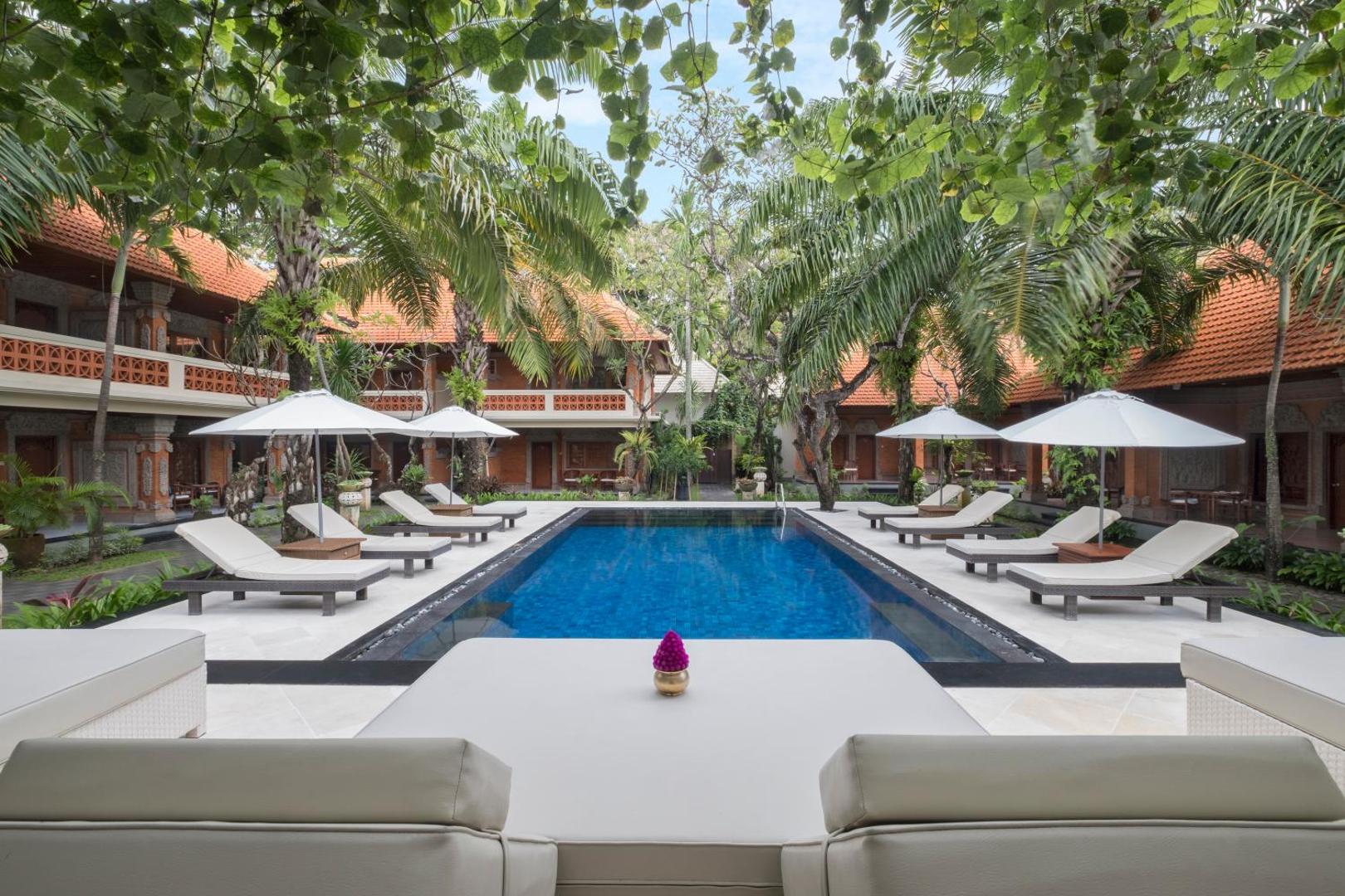 Griya Santrian Resort