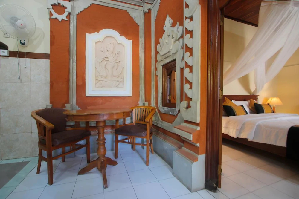 Hotel Jati and Home Stay