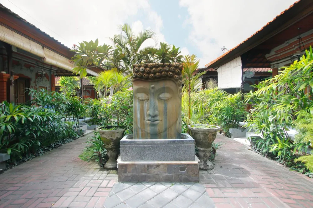 Hotel Jati and Home Stay