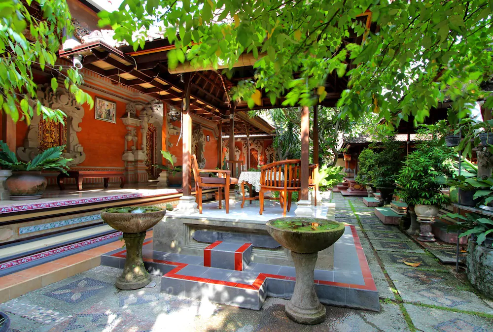 Hotel Jati and Home Stay